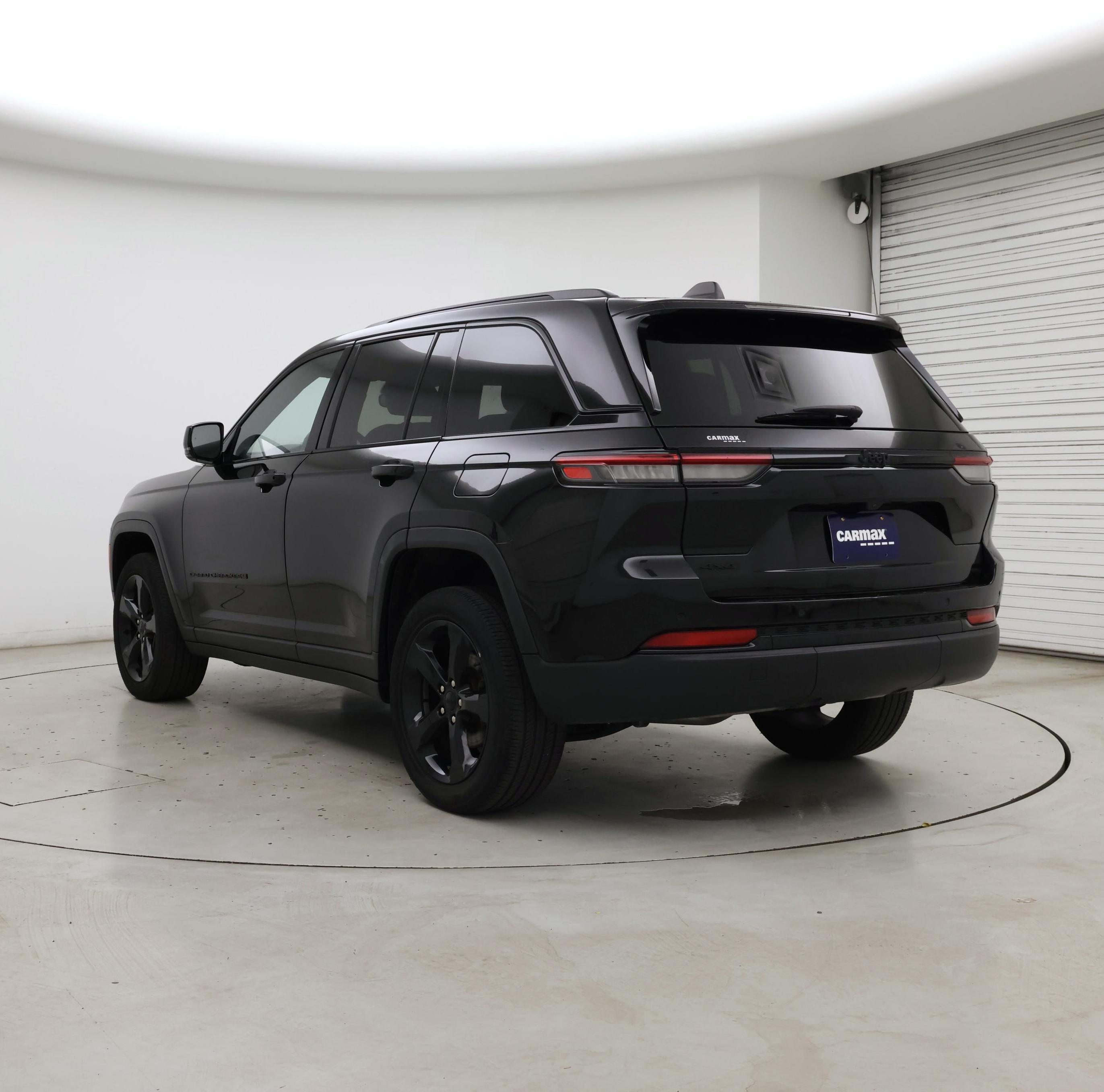 Thumbnail: 2023 Jeep Grand Cherokee - 2