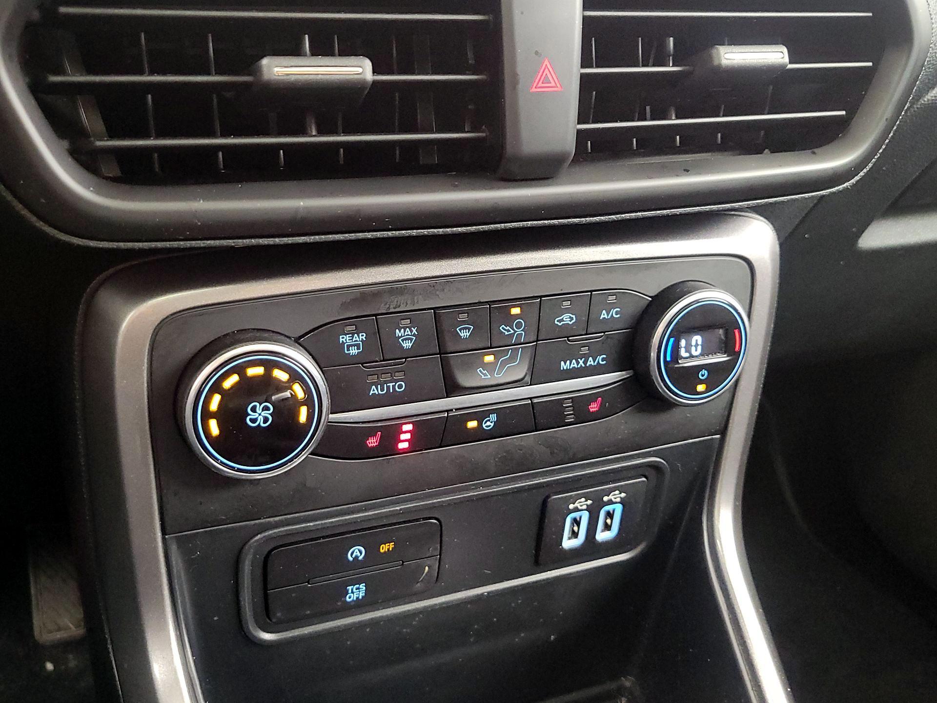 Thumbnail: 2021 Ford EcoSport - 17