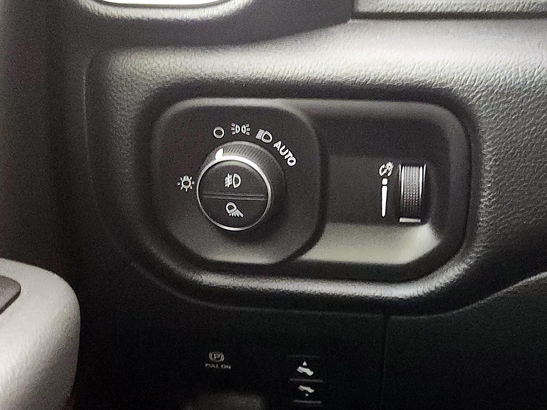 Thumbnail: 2021 RAM 1500 - 13