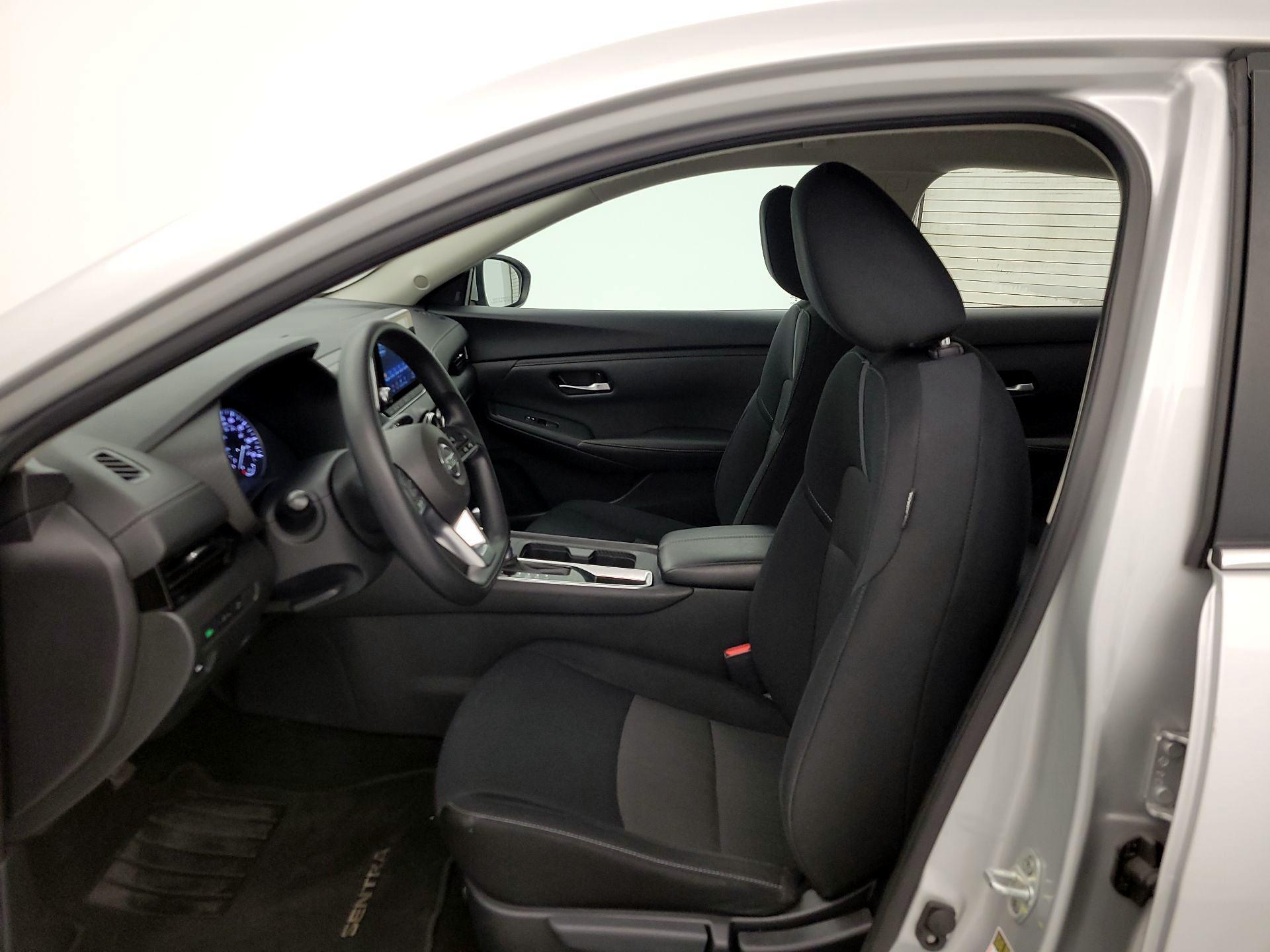 Thumbnail: 2023 Nissan Sentra - 11