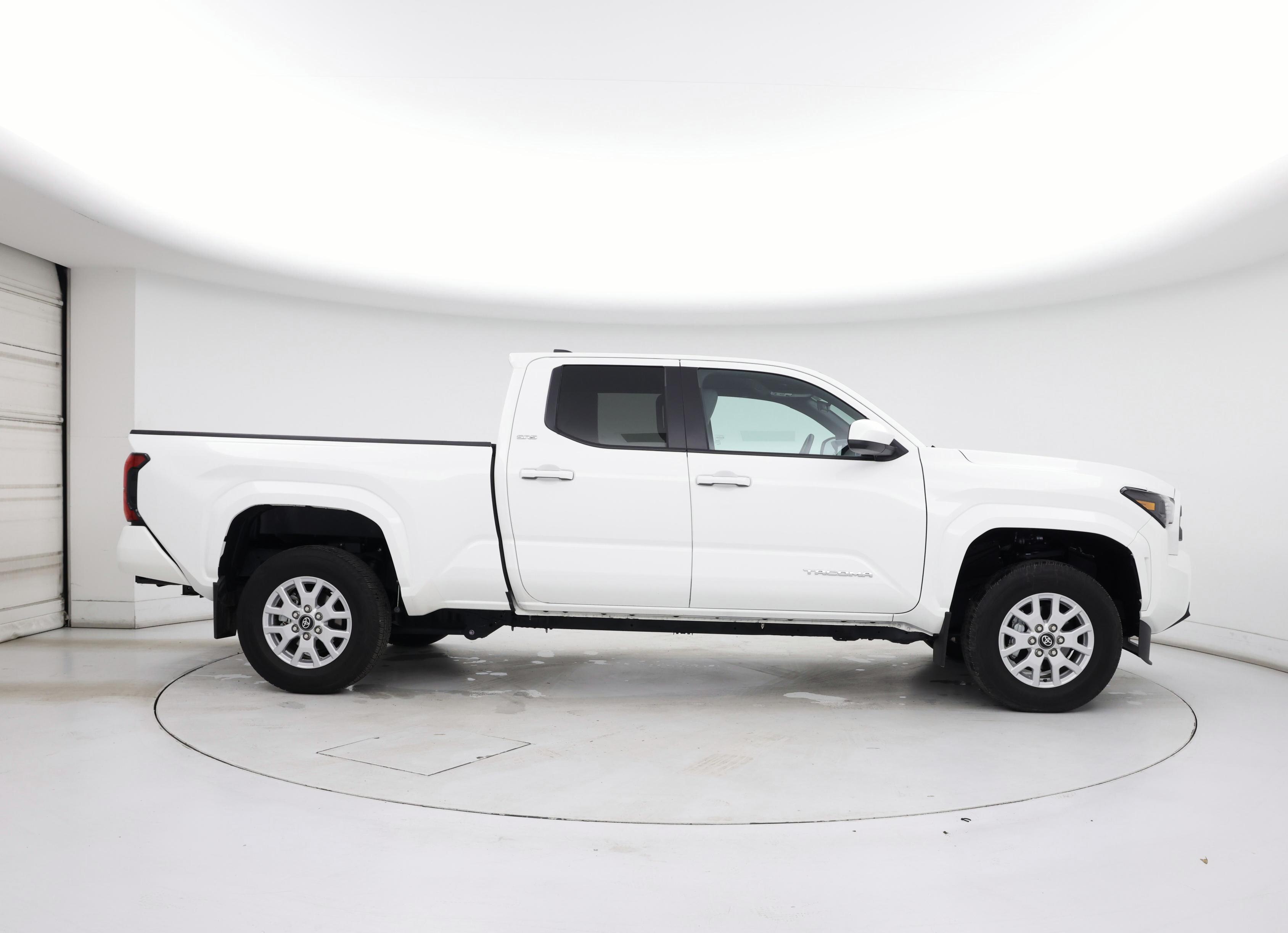 Thumbnail: 2024 Toyota Tacoma - 7