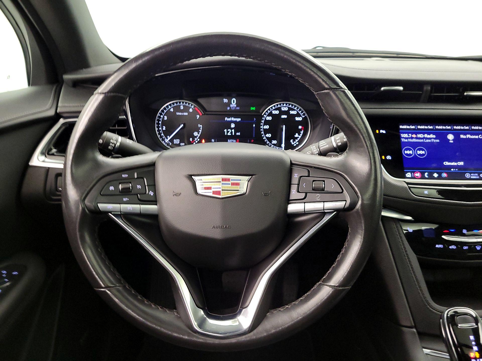 Thumbnail: 2023 Cadillac XT6 - 10