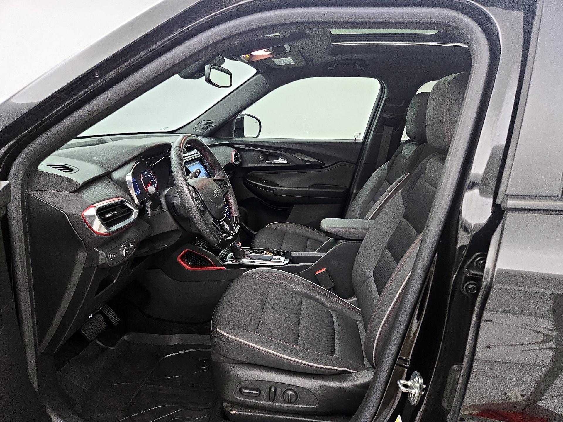 Thumbnail: 2023 Chevrolet TrailBlazer - 11