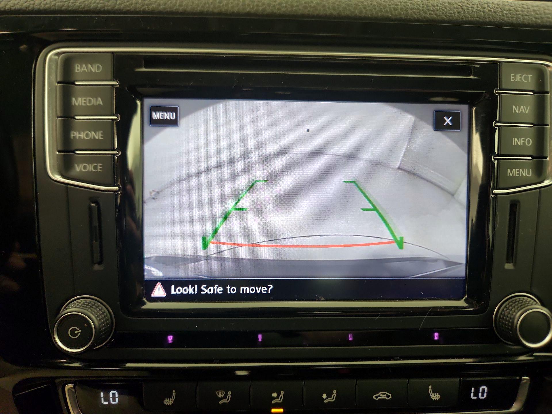 Thumbnail: 2017 Volkswagen Jetta - 15