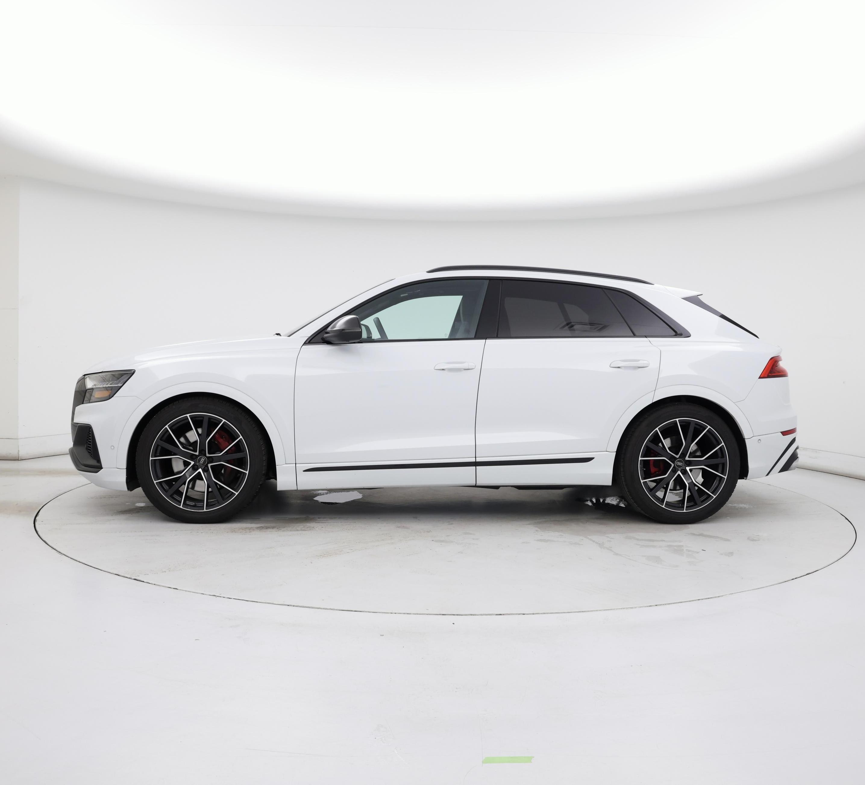 Thumbnail: 2023 Audi SQ8 - 3