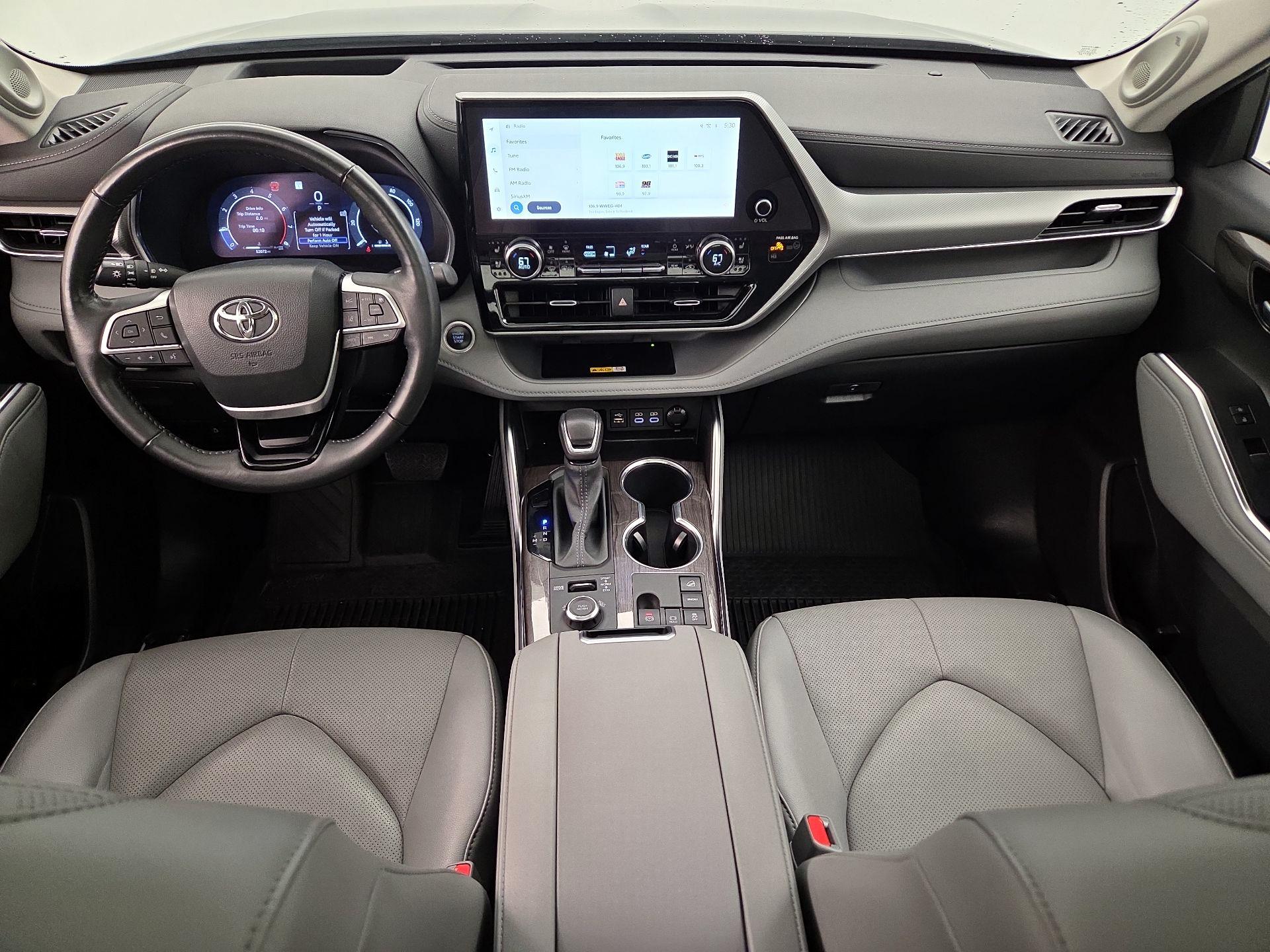 Thumbnail: 2024 Toyota Highlander - 9