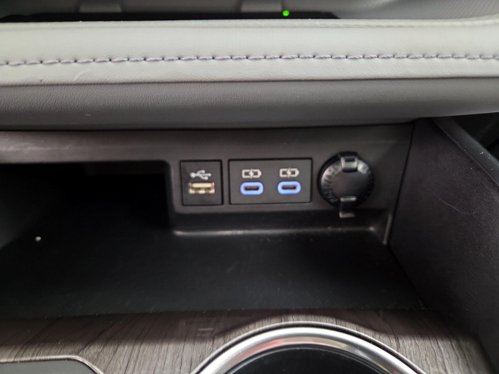 2024 Toyota Highlander Platinum - Photo 19