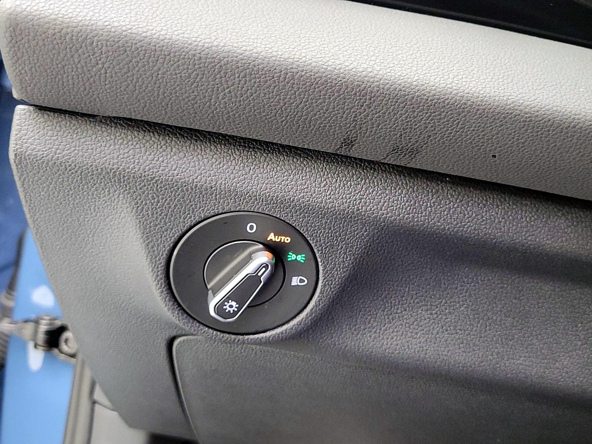 Thumbnail: 2025 Volkswagen Jetta - 11