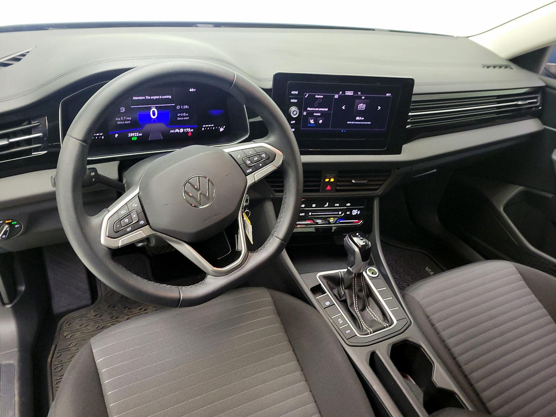 Thumbnail: 2025 Volkswagen Jetta - 8