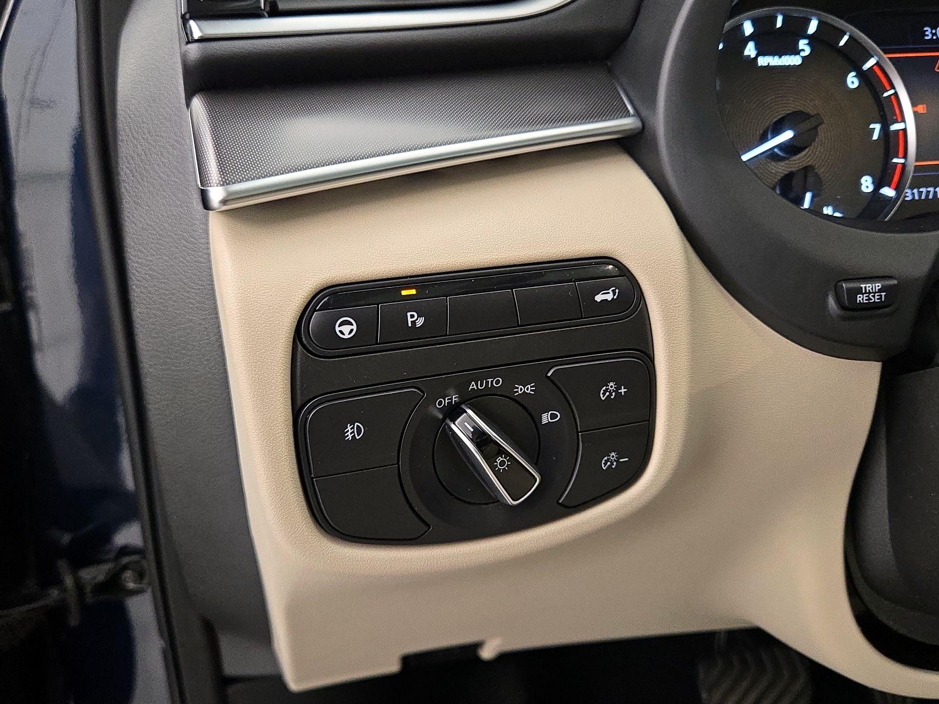 Thumbnail: 2022 INFINITI QX50 - 13