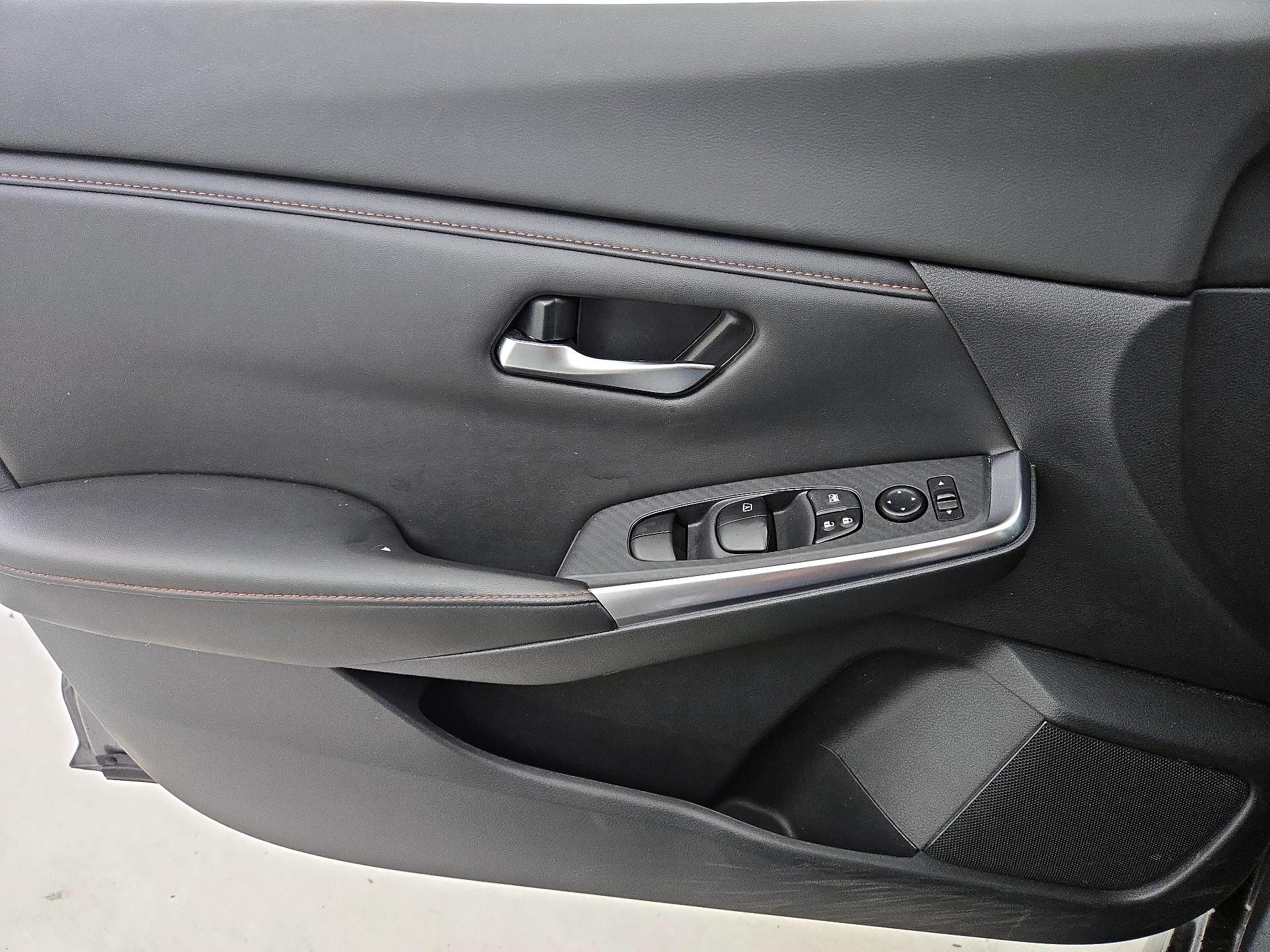 Thumbnail: 2022 Nissan Sentra - 12