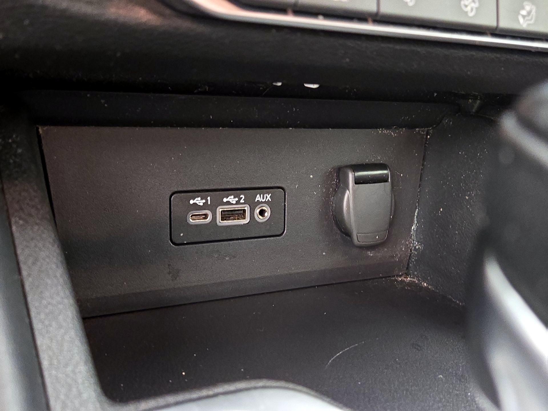 Thumbnail: 2022 Nissan Sentra - 18