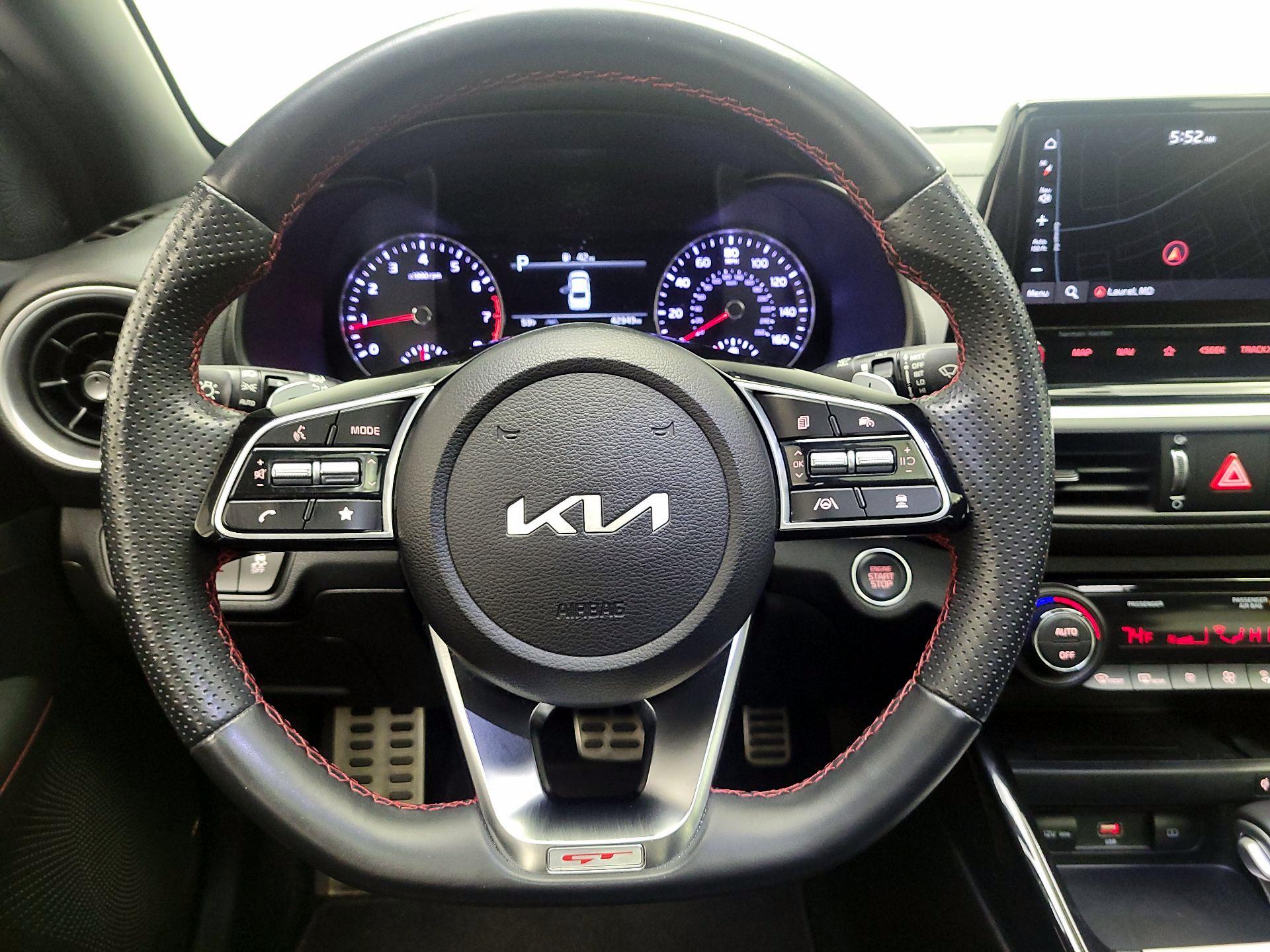 Thumbnail: 2023 Kia Forte - 10