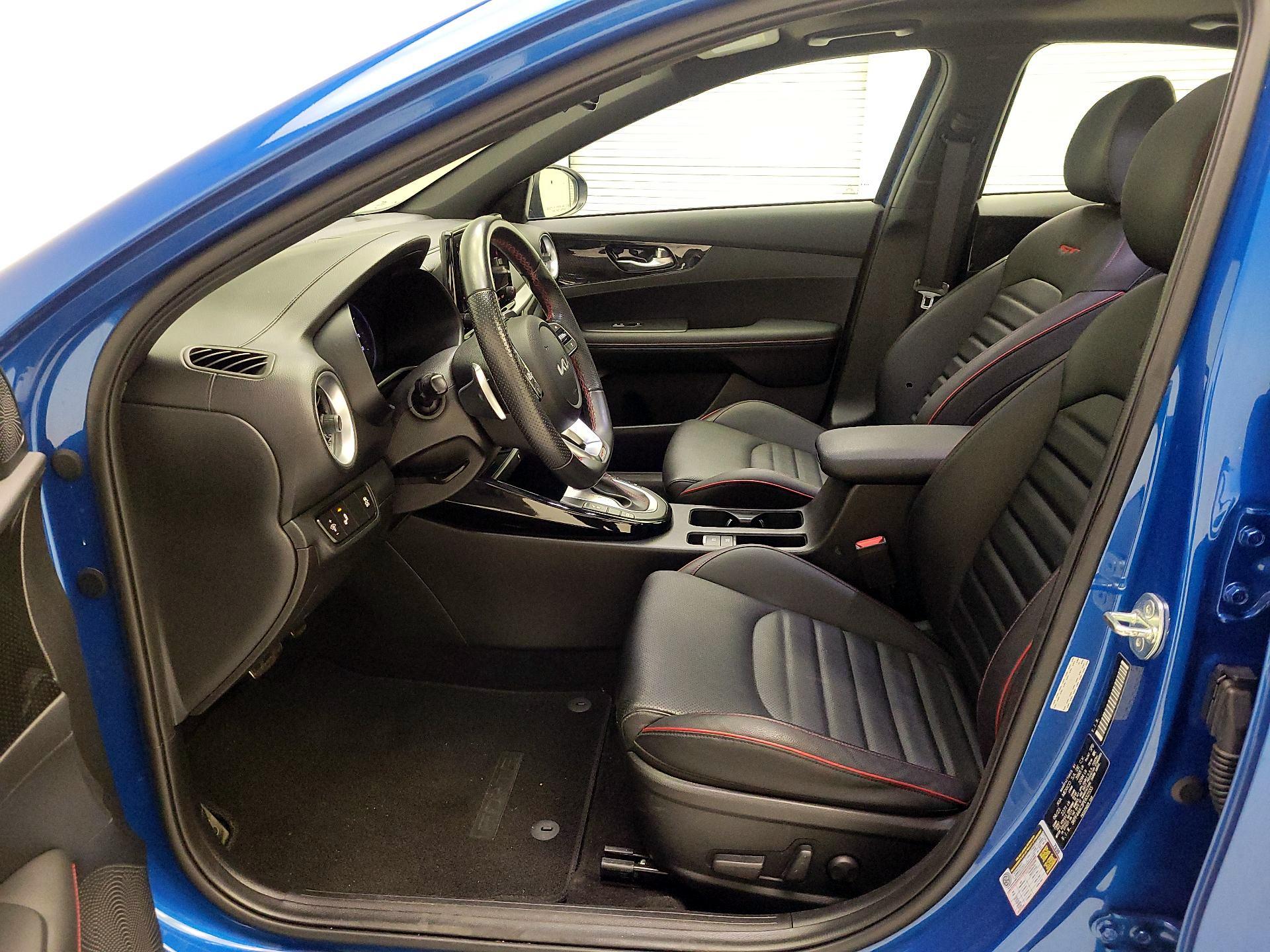 Thumbnail: 2023 Kia Forte - 11