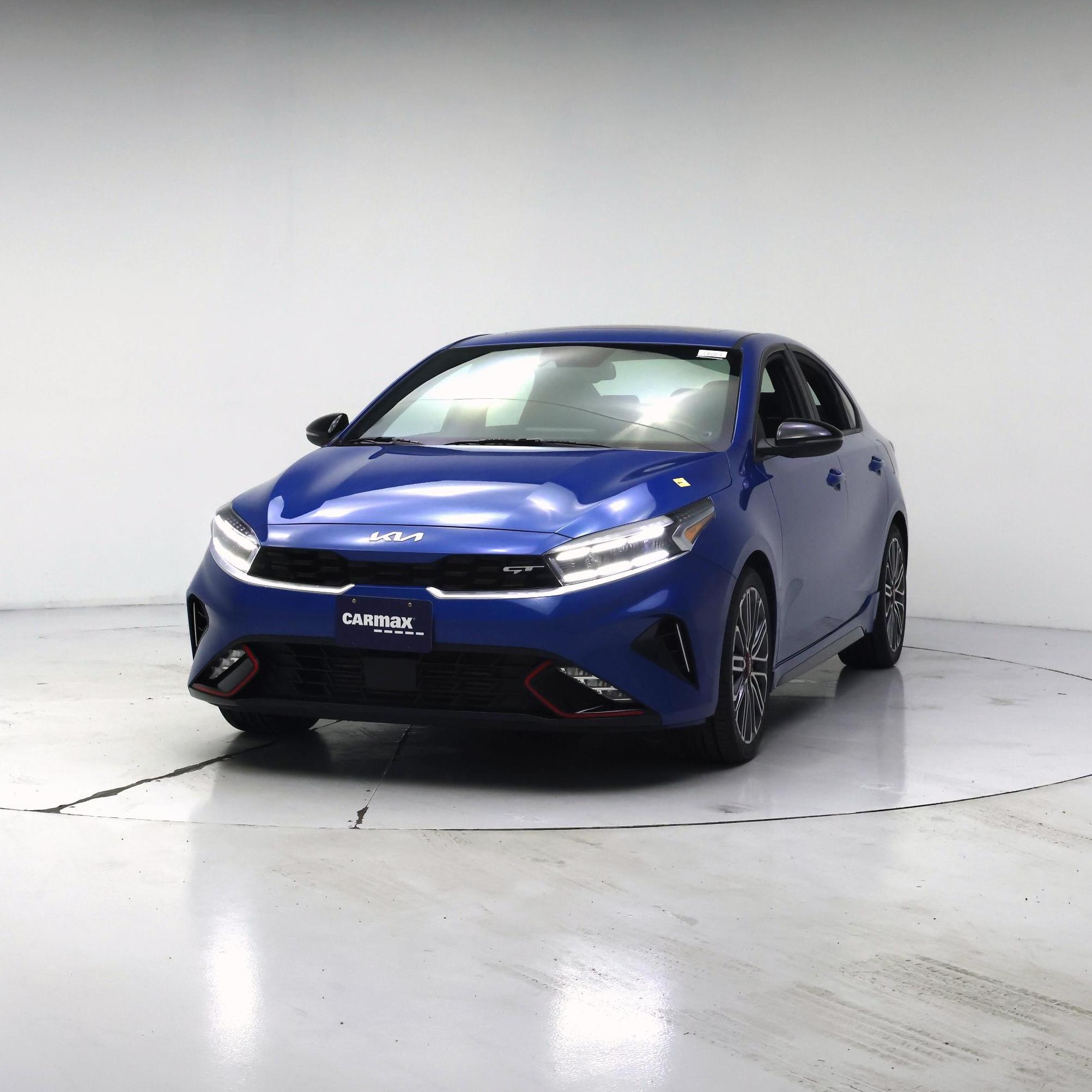 Thumbnail: 2023 Kia Forte - 4