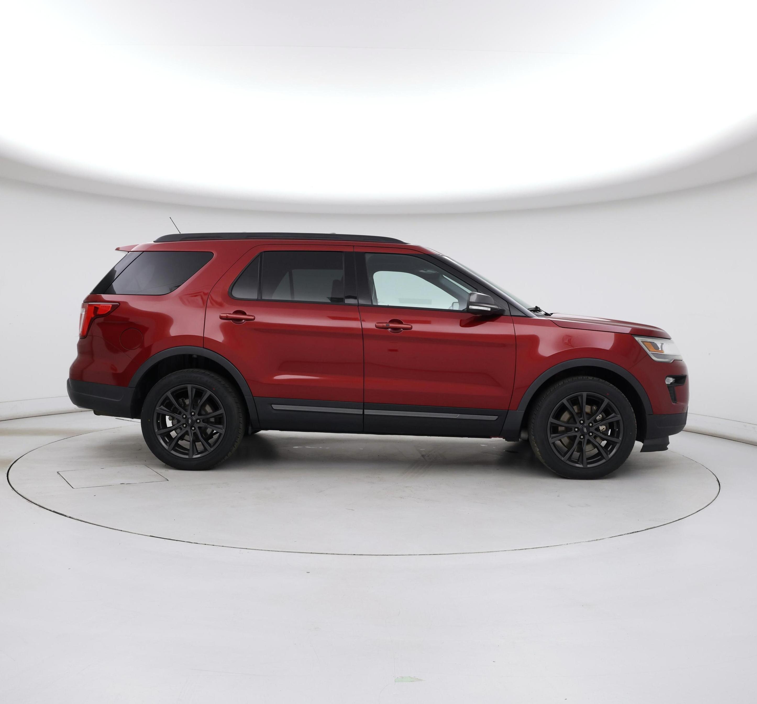 Thumbnail: 2018 Ford Explorer - 7