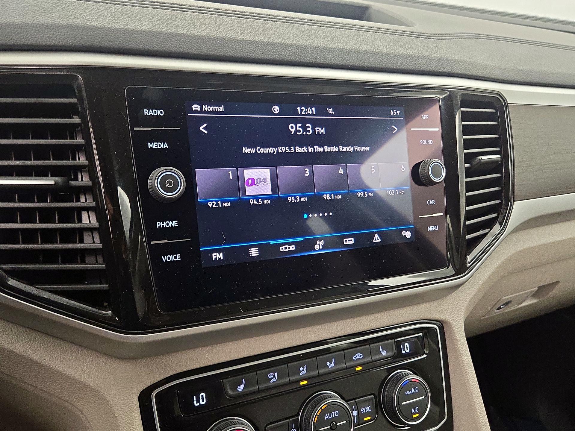 Thumbnail: 2022 Volkswagen Atlas - 15