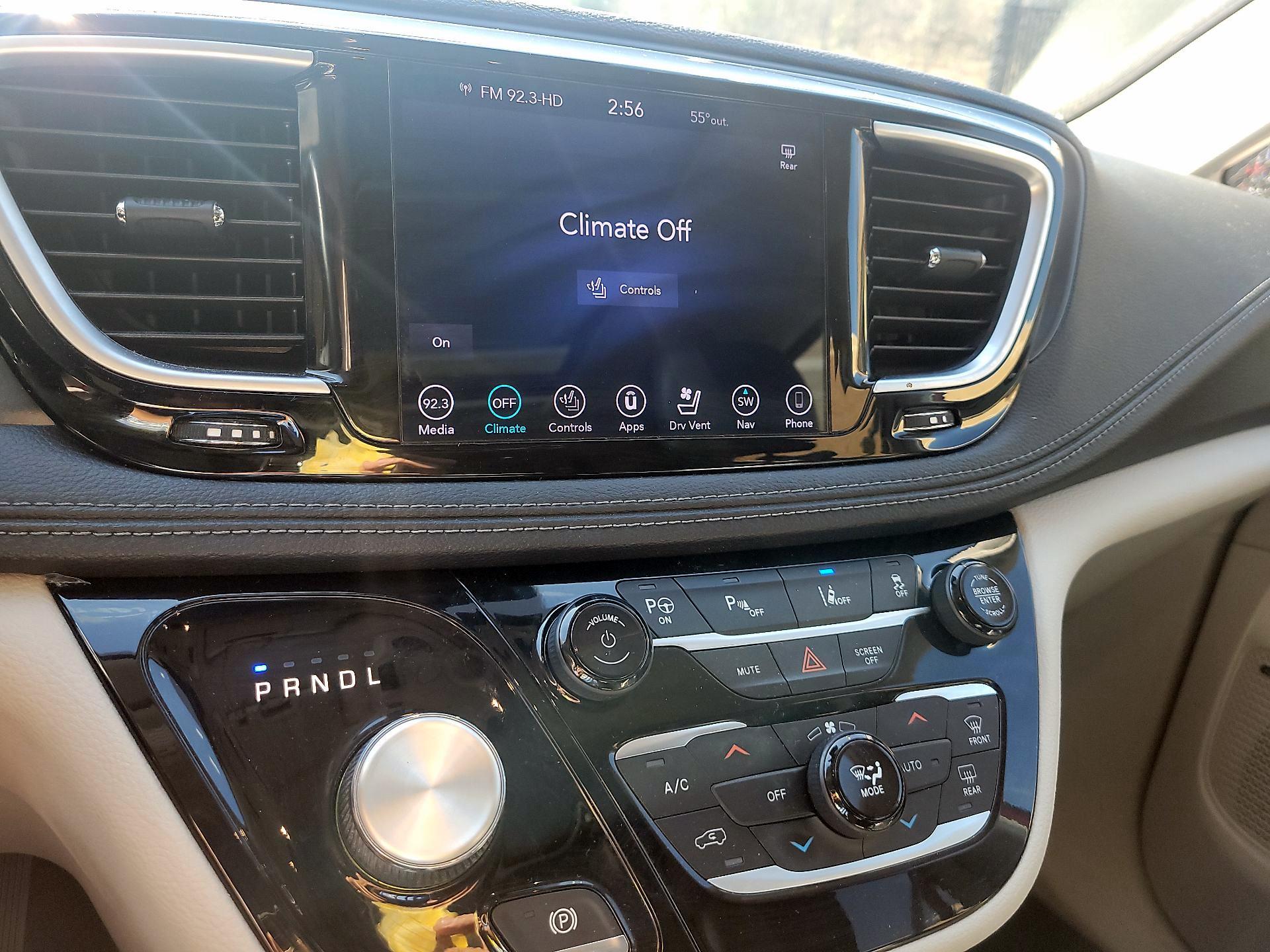 Thumbnail: 2020 Chrysler Pacifica - 15