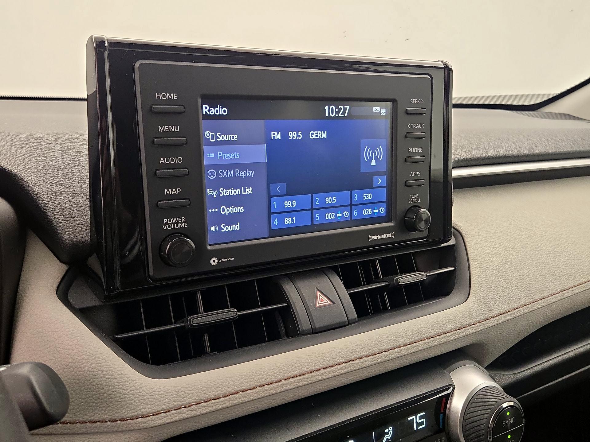 Thumbnail: 2020 Toyota RAV4 - 15