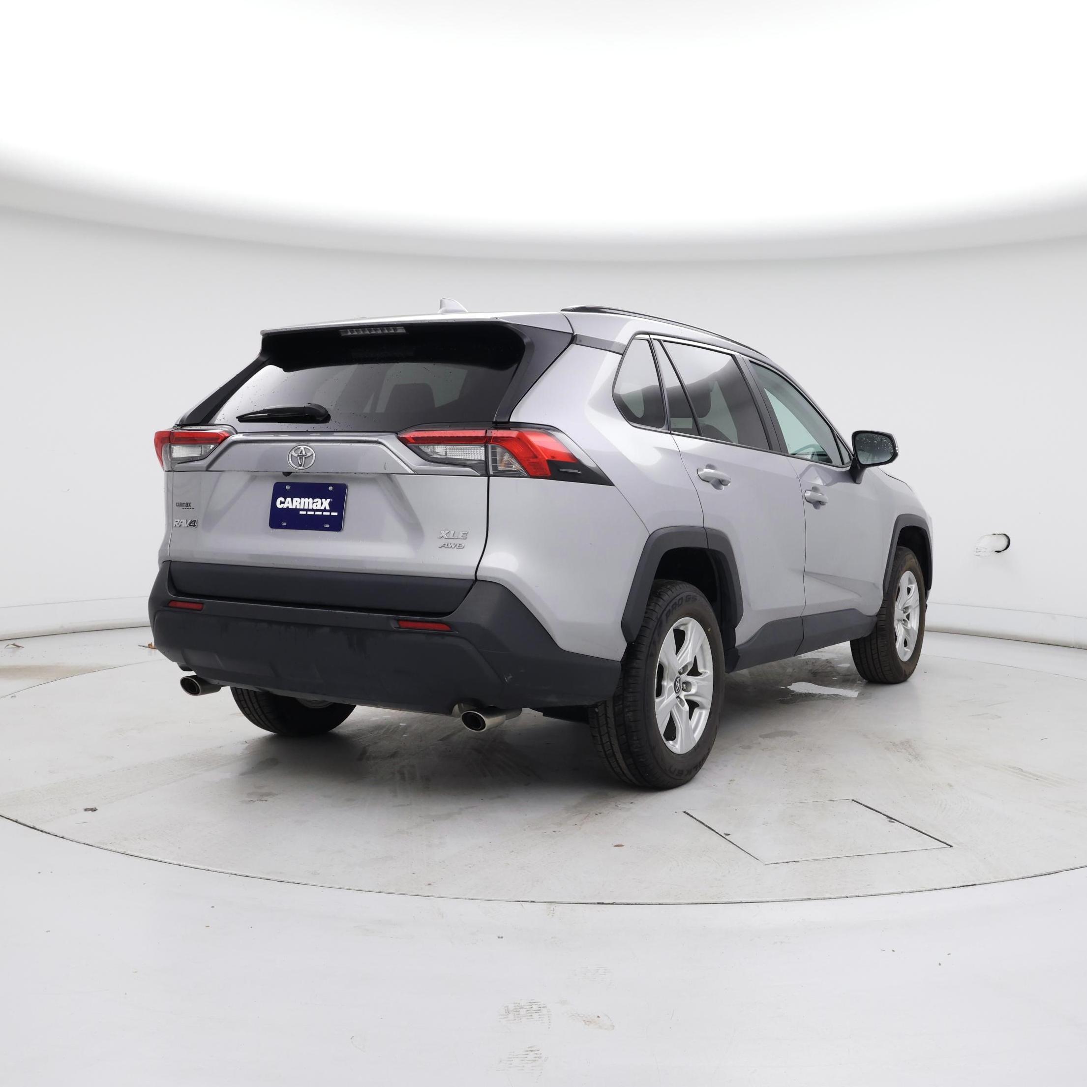 Thumbnail: 2020 Toyota RAV4 - 8
