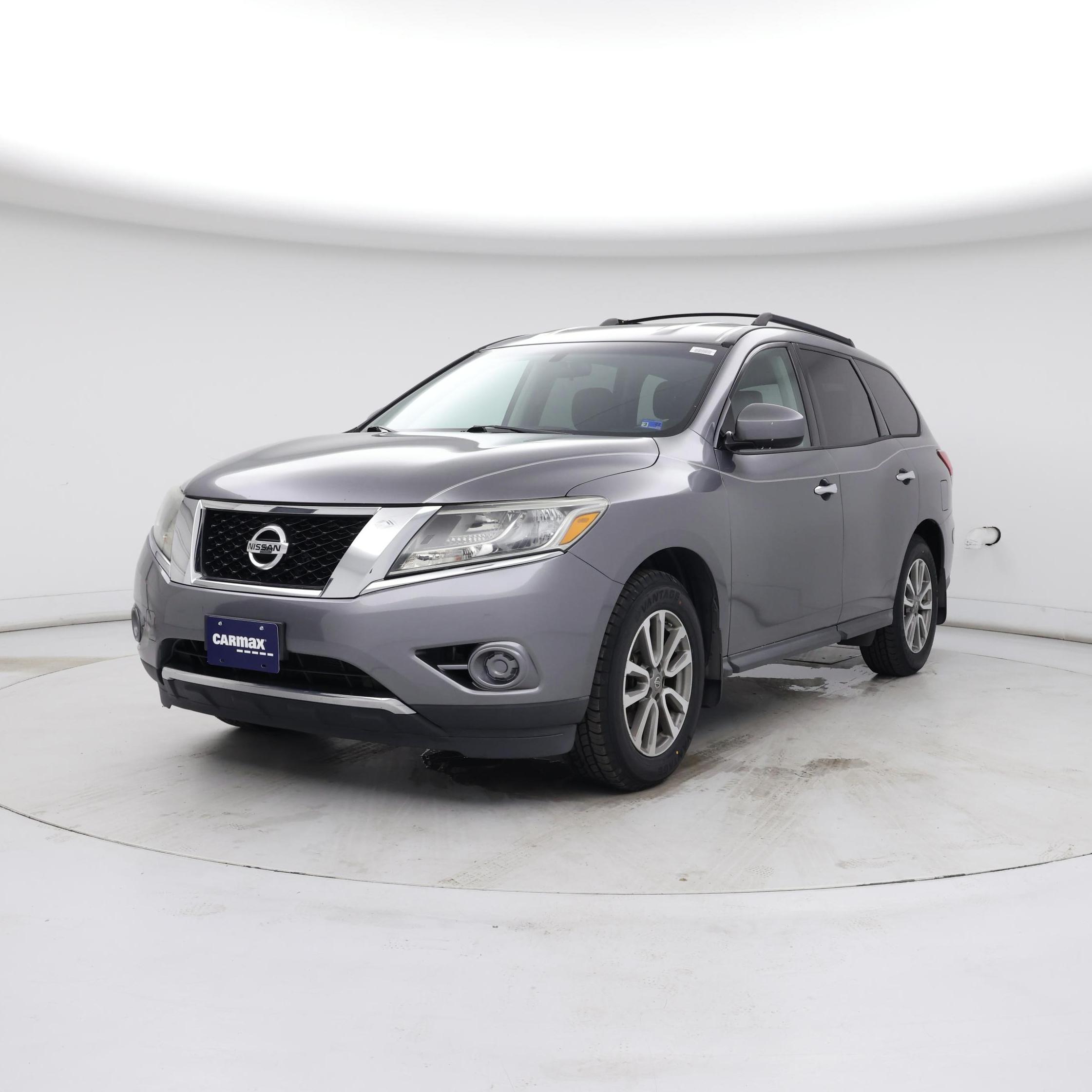 Thumbnail: 2015 Nissan Pathfinder - 4