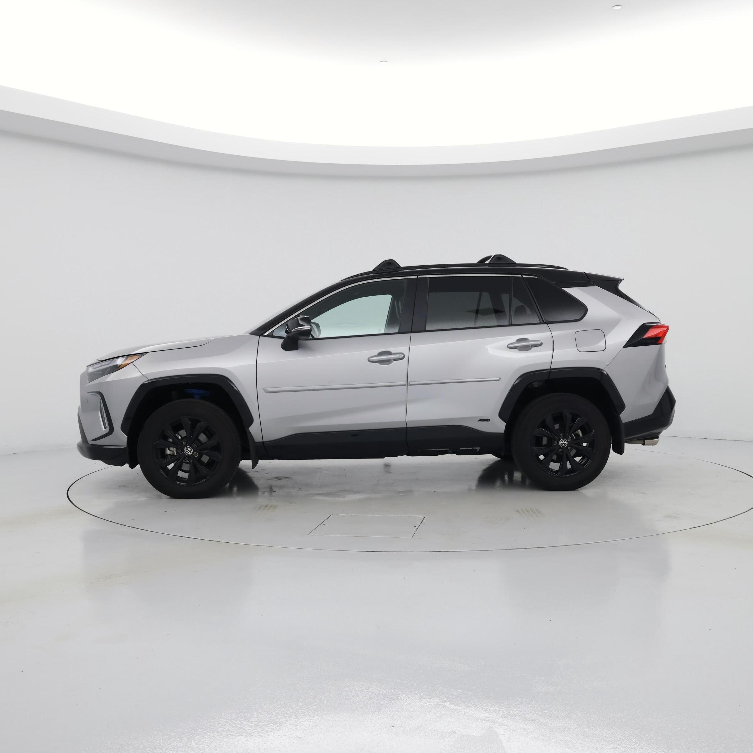 Thumbnail: 2025 Toyota RAV4 - 3