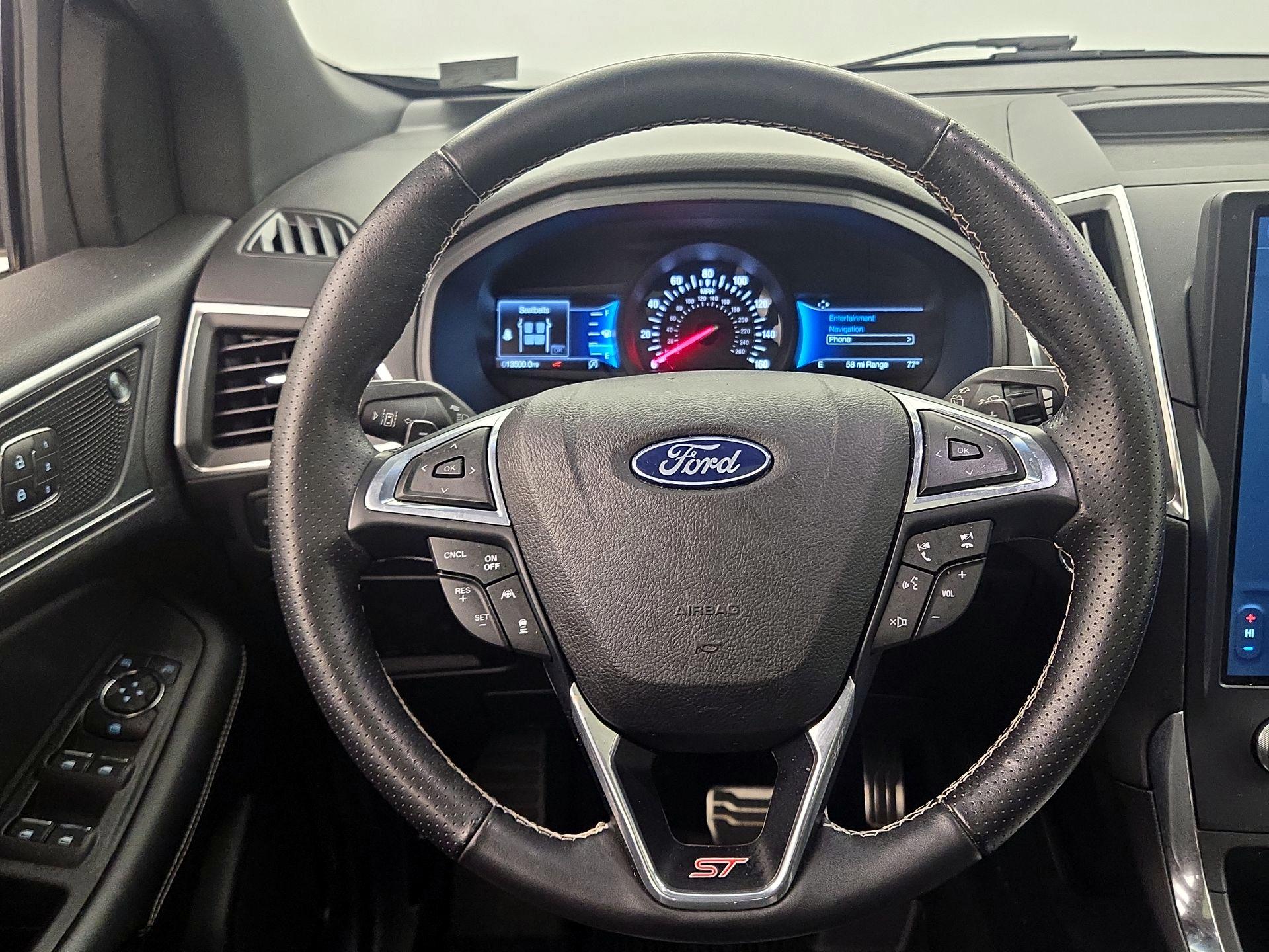 Thumbnail: 2022 Ford Edge - 10