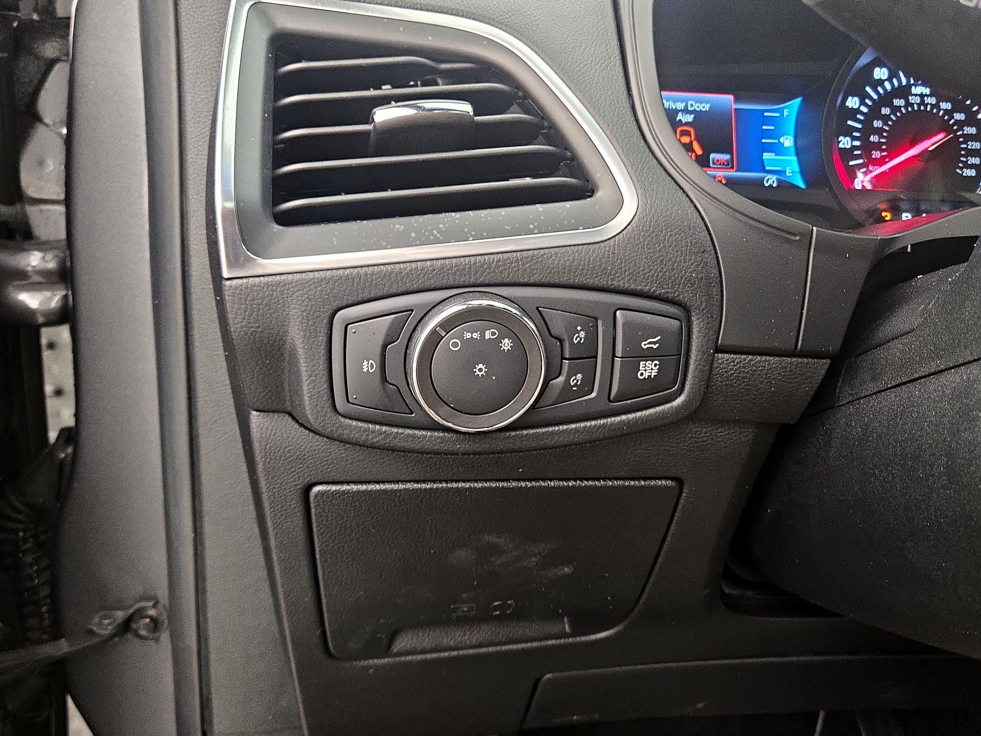 Thumbnail: 2022 Ford Edge - 13