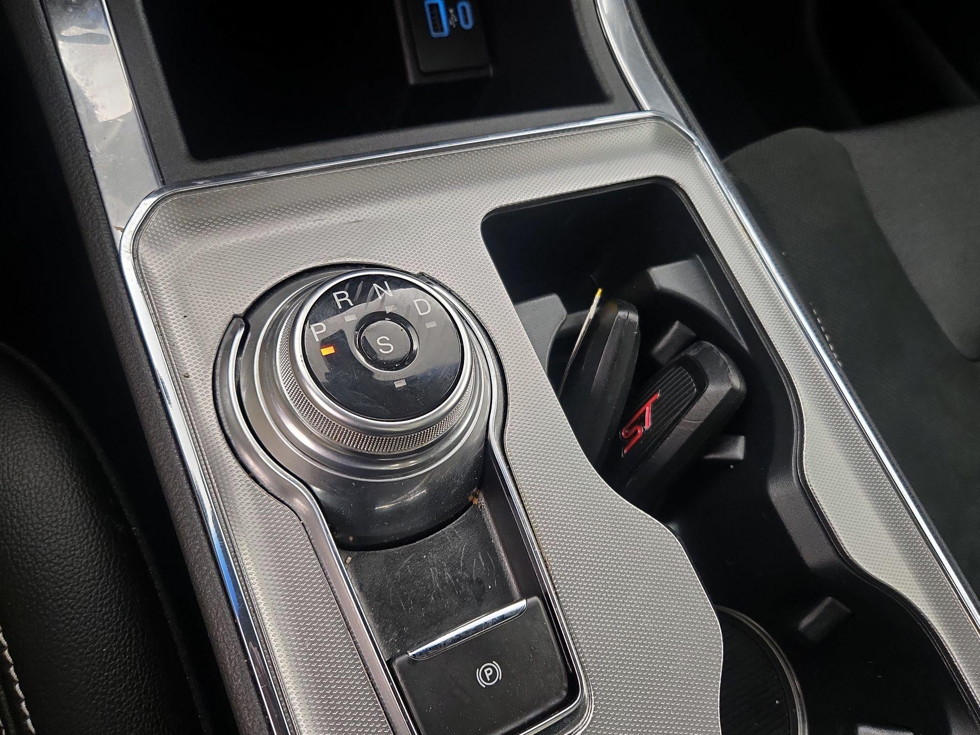 Thumbnail: 2022 Ford Edge - 18