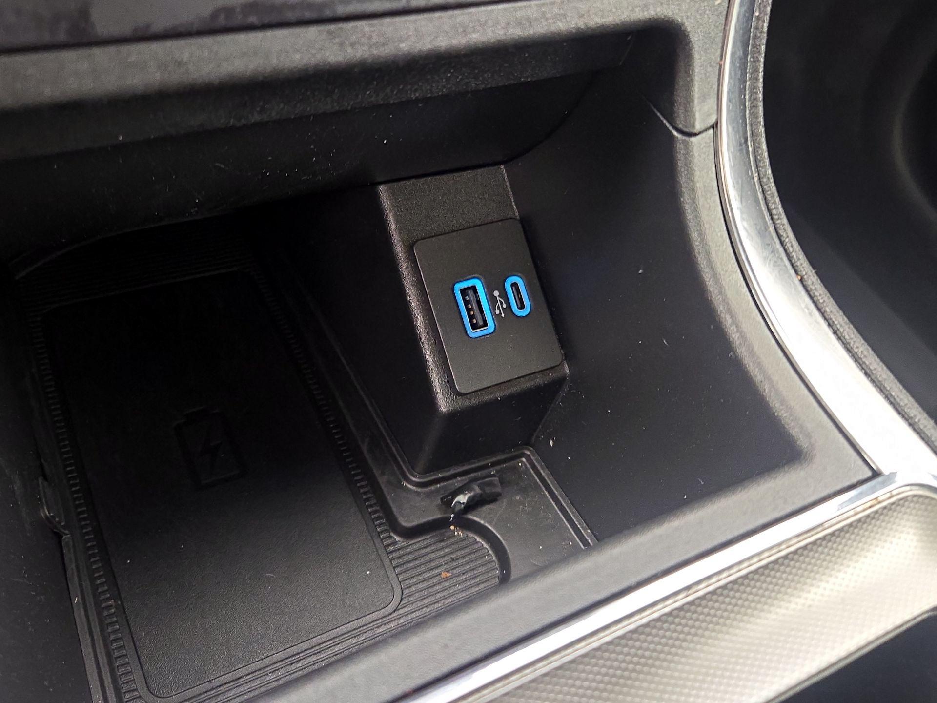 Thumbnail: 2022 Ford Edge - 19