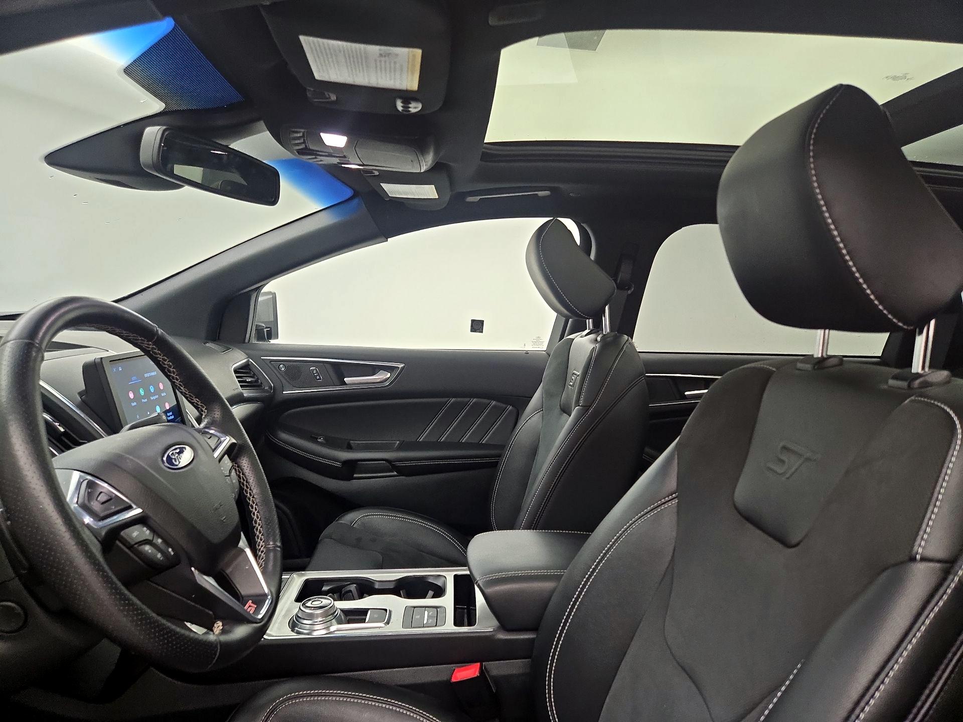 Thumbnail: 2022 Ford Edge - 20