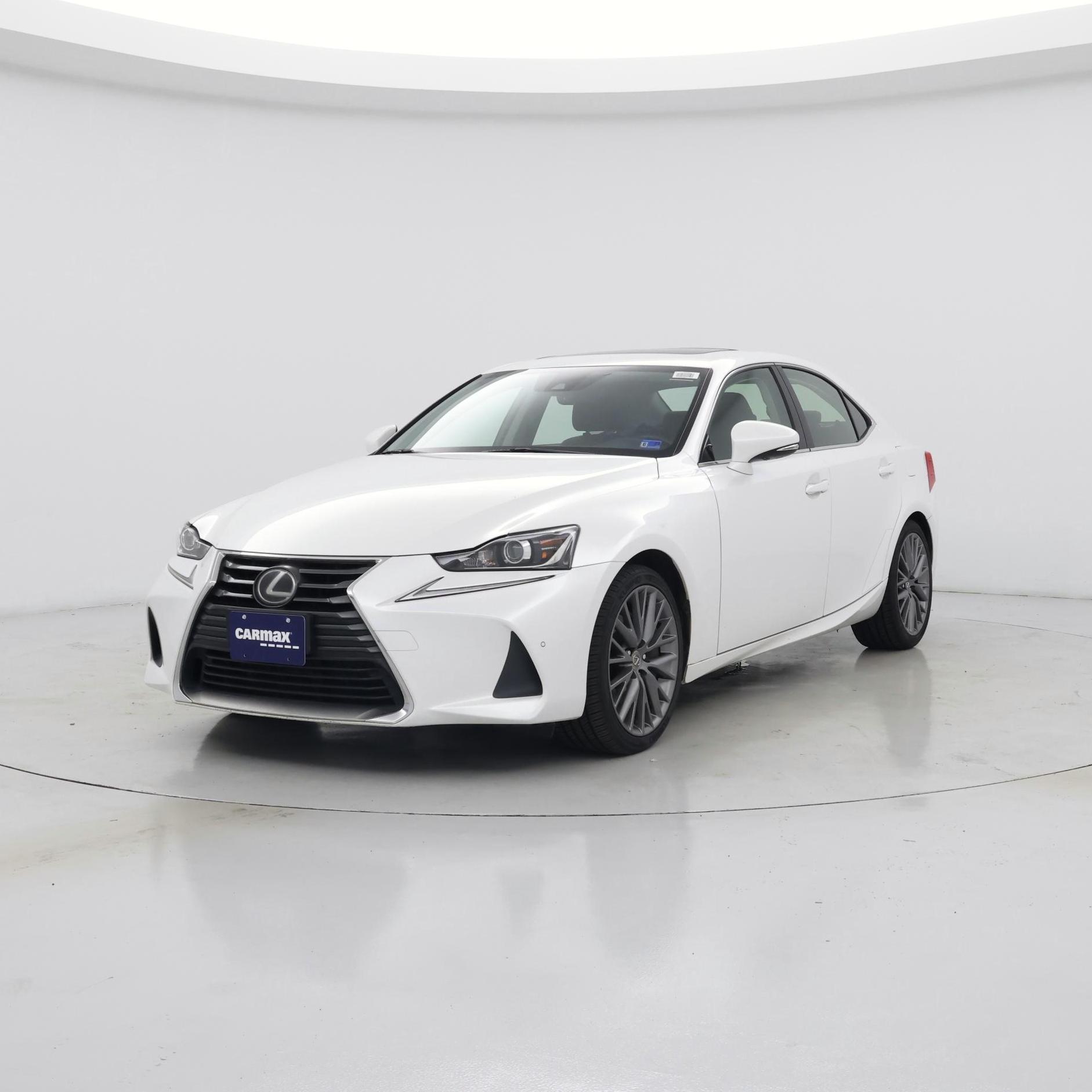 Thumbnail: 2017 Lexus IS - 4