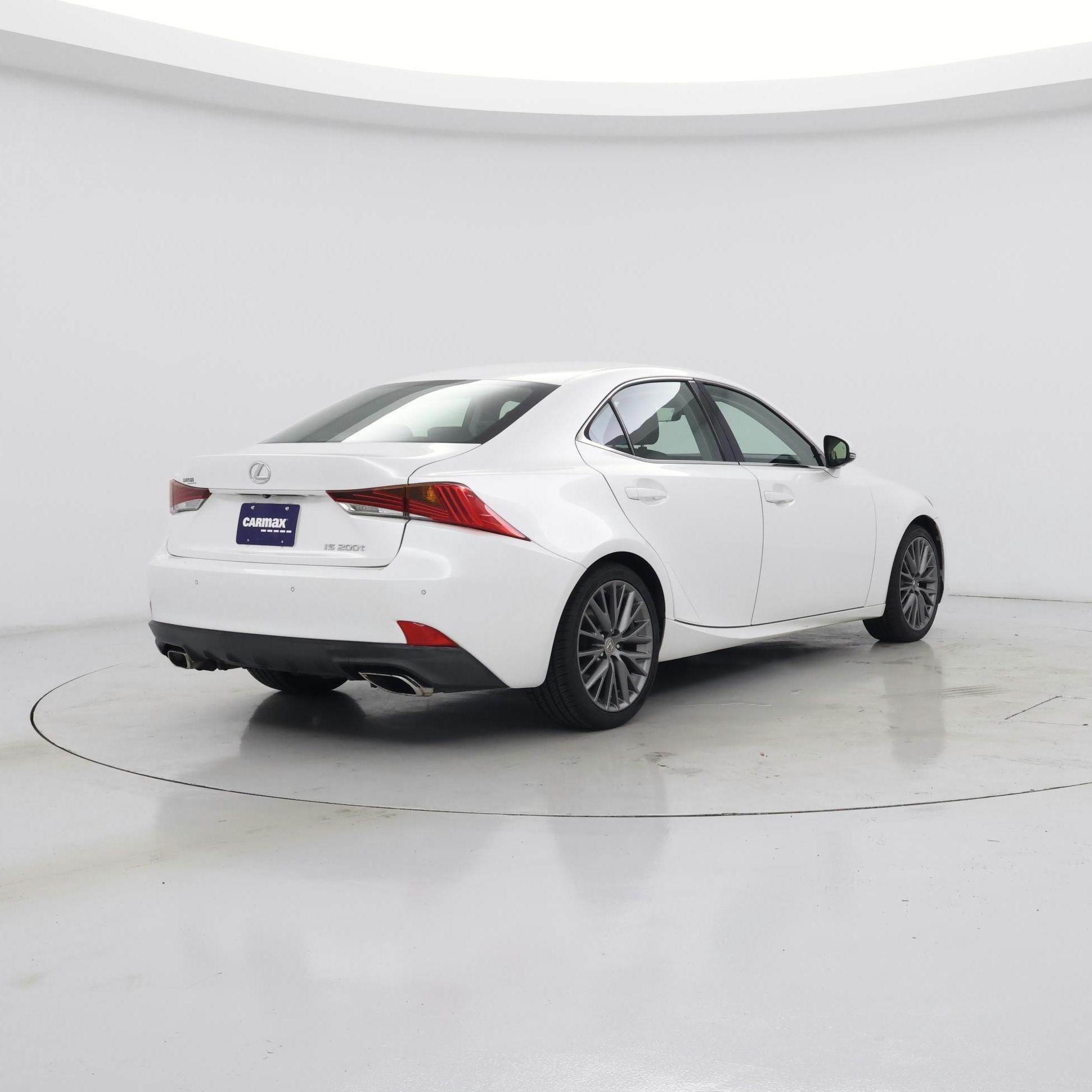 Thumbnail: 2017 Lexus IS - 8