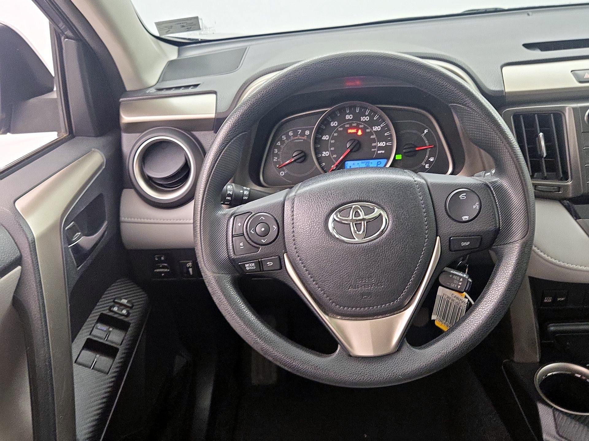 Thumbnail: 2014 Toyota RAV4 - 10