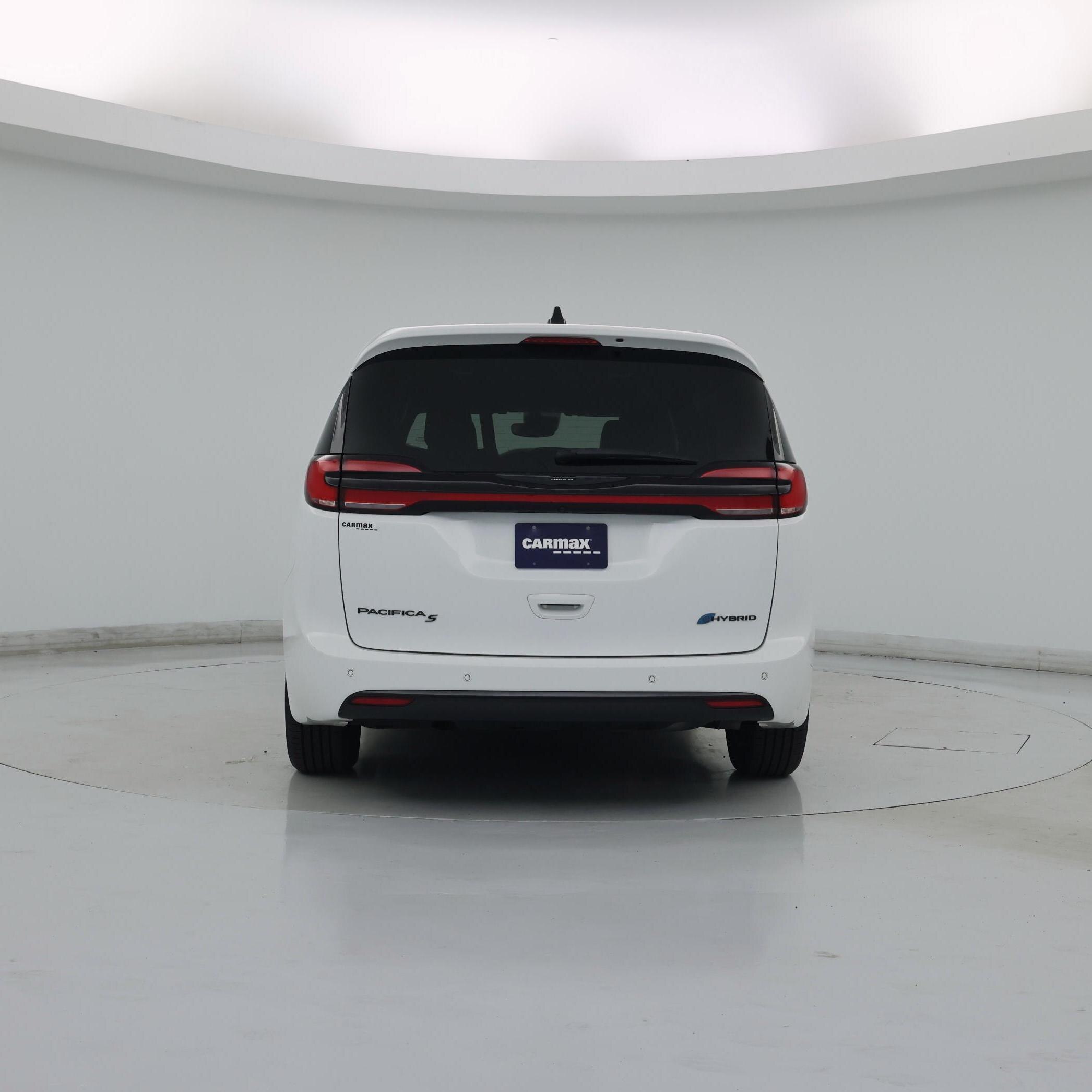 Thumbnail: 2023 Chrysler Pacifica - 6