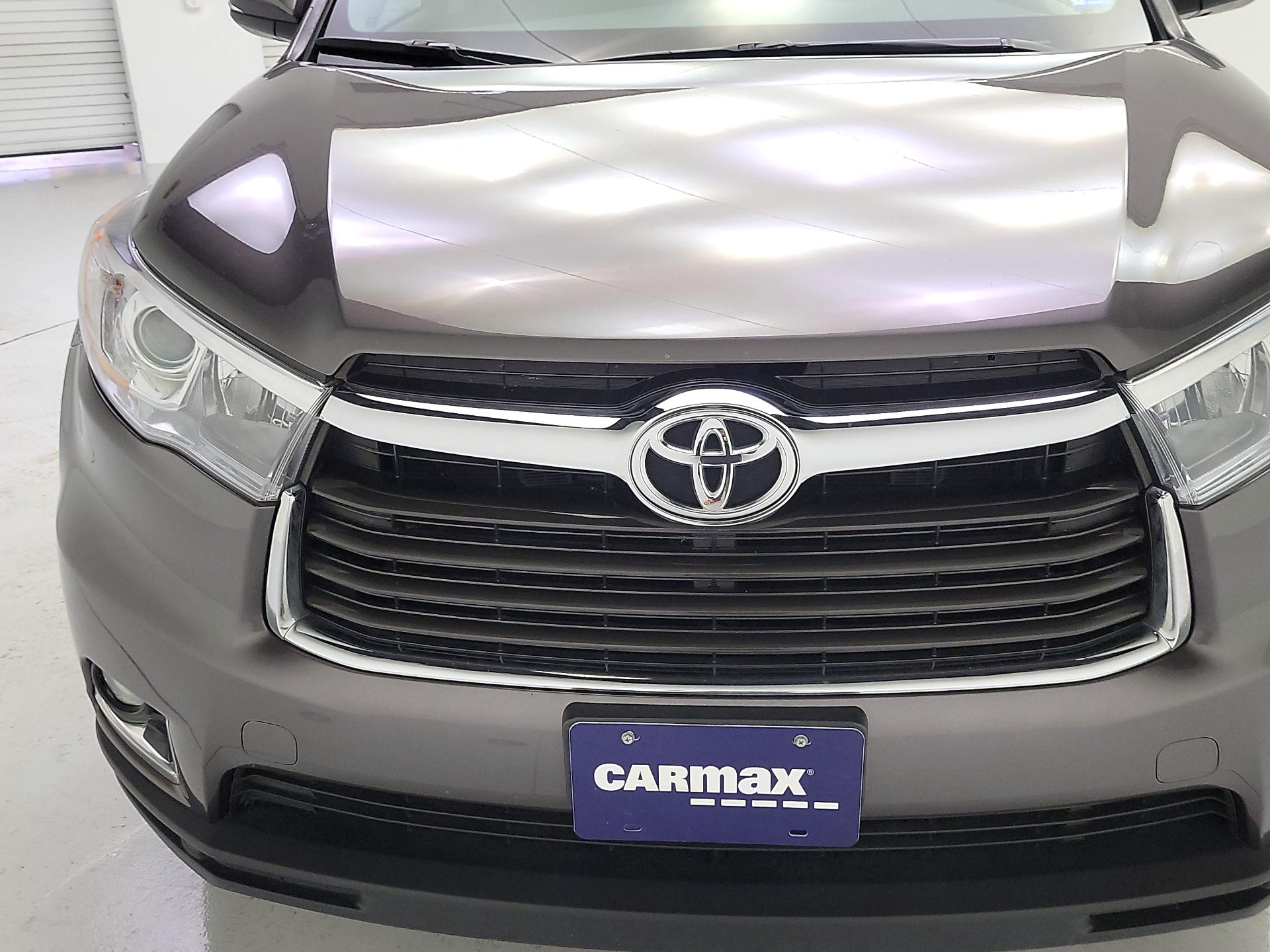 Thumbnail: 2014 Toyota Highlander - 2