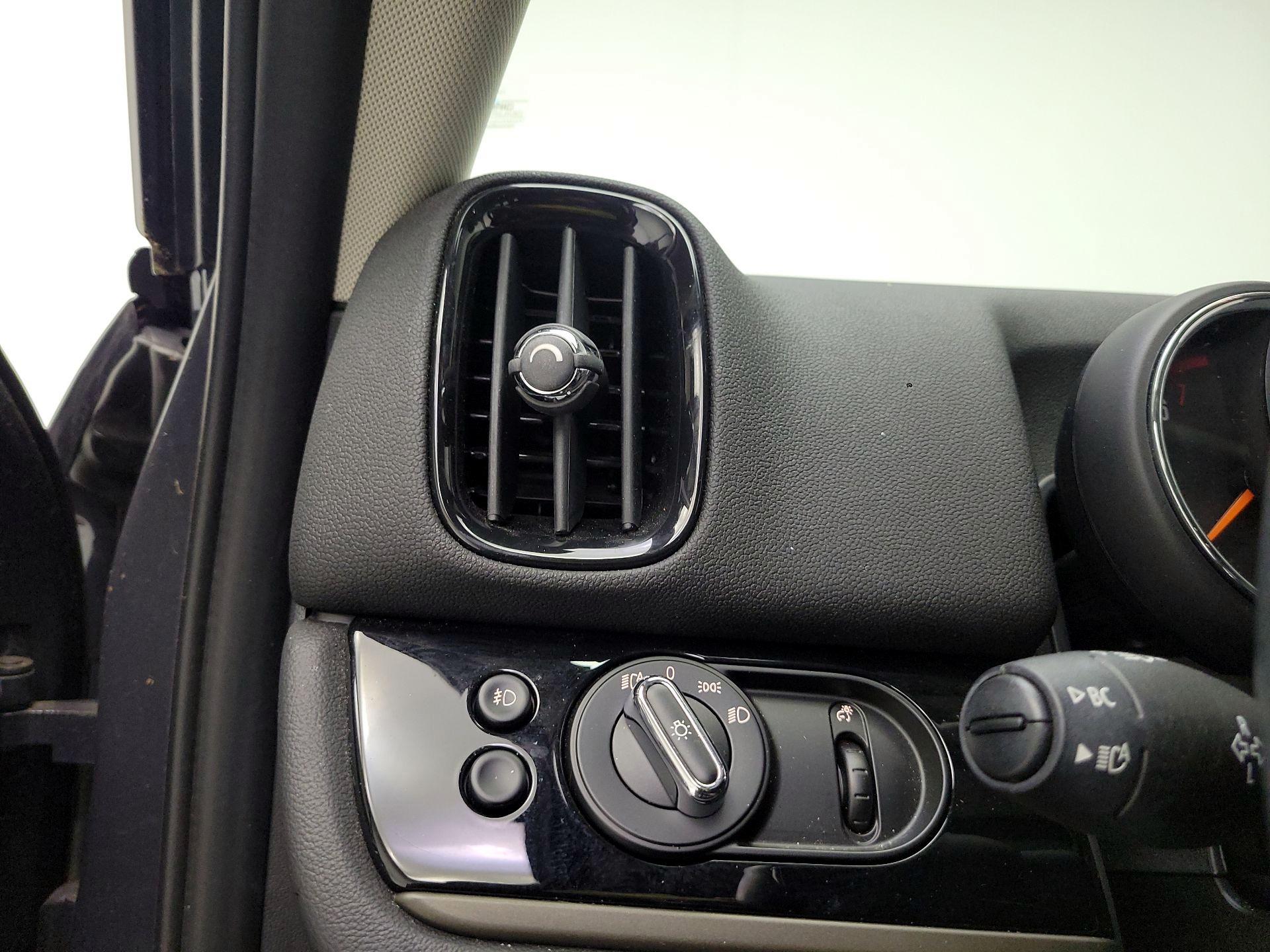 Thumbnail: 2020 MINI Cooper Countryman - 11