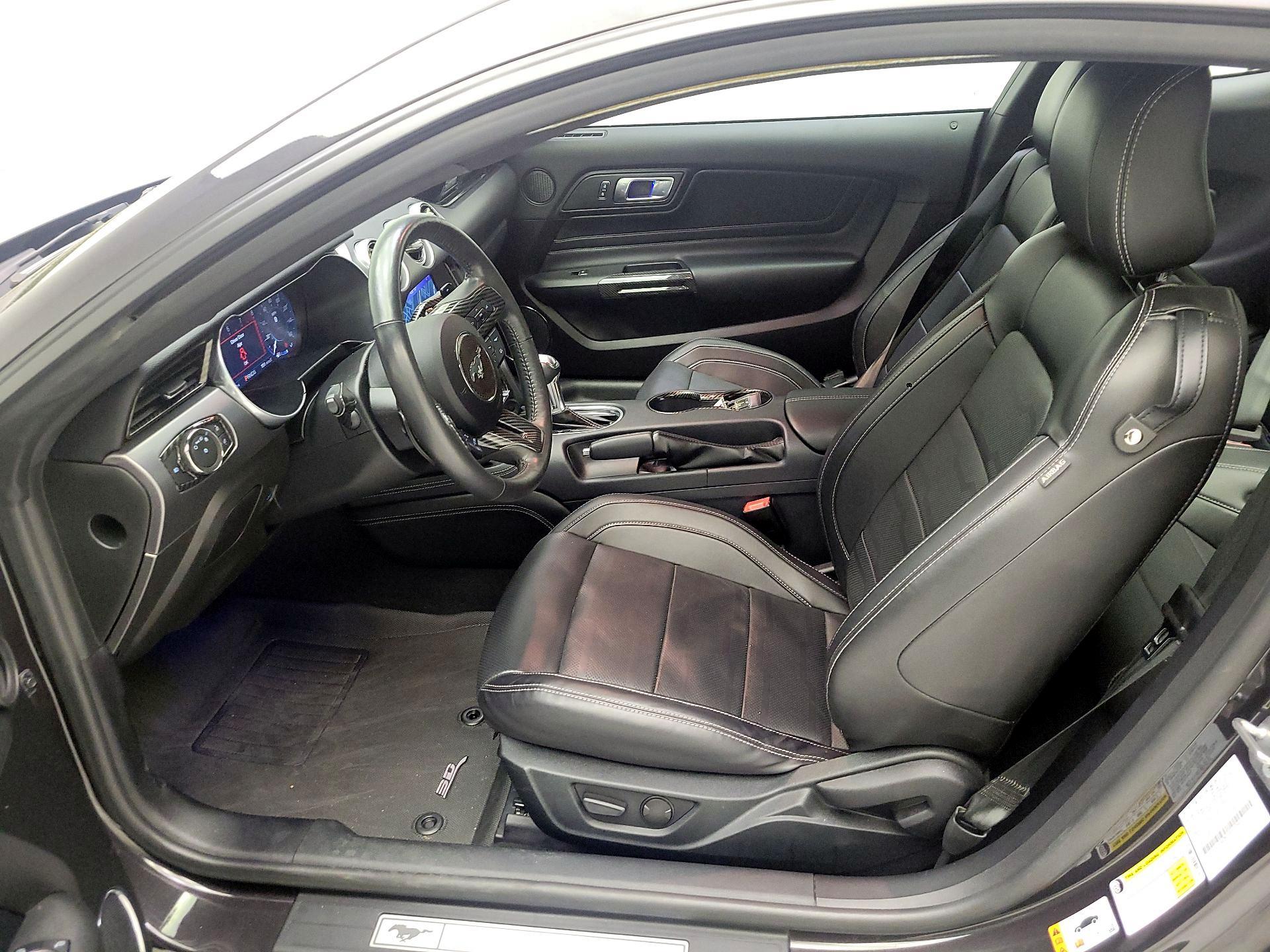 Thumbnail: 2022 Ford Mustang - 9