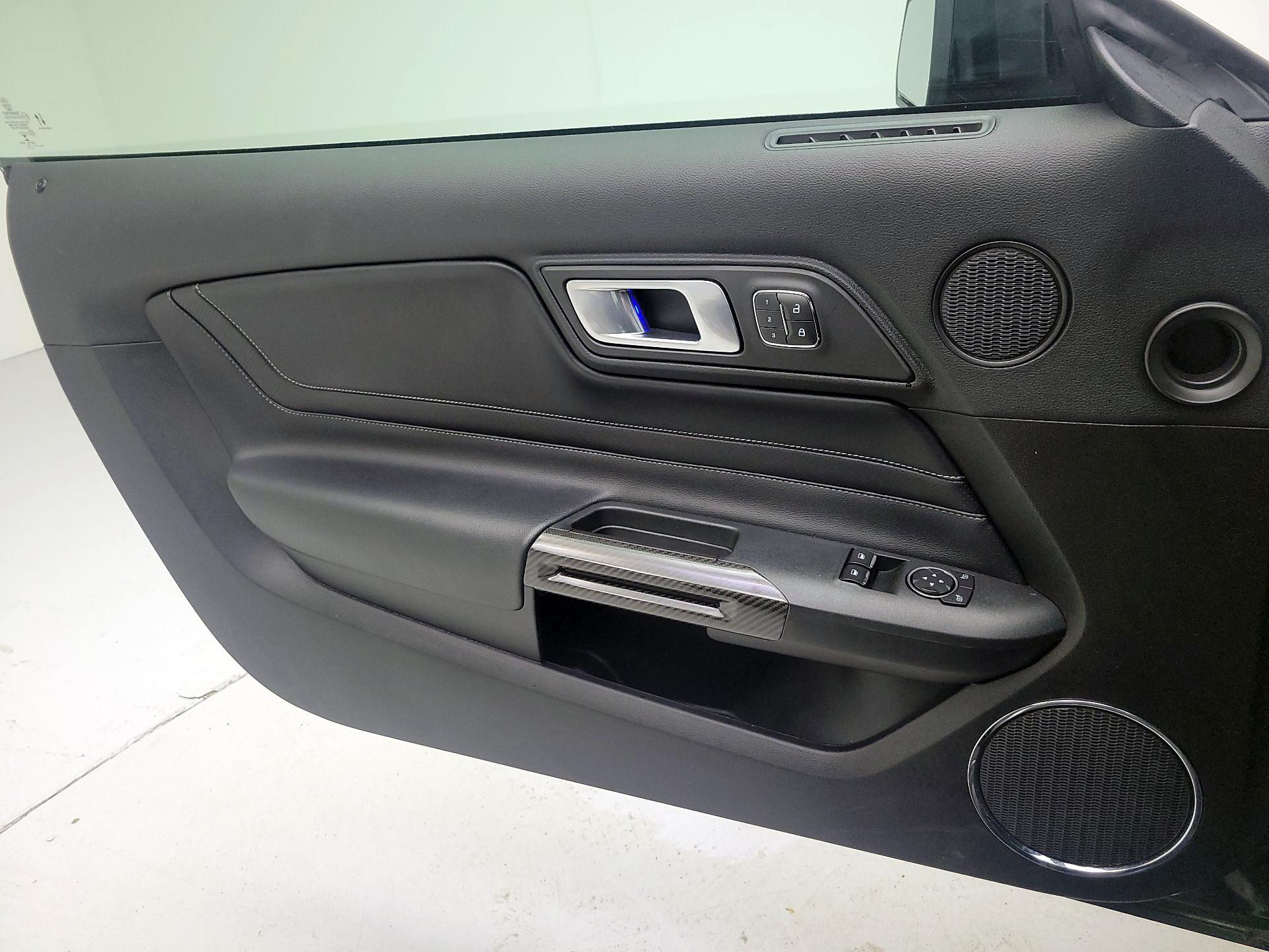 Thumbnail: 2022 Ford Mustang - 10