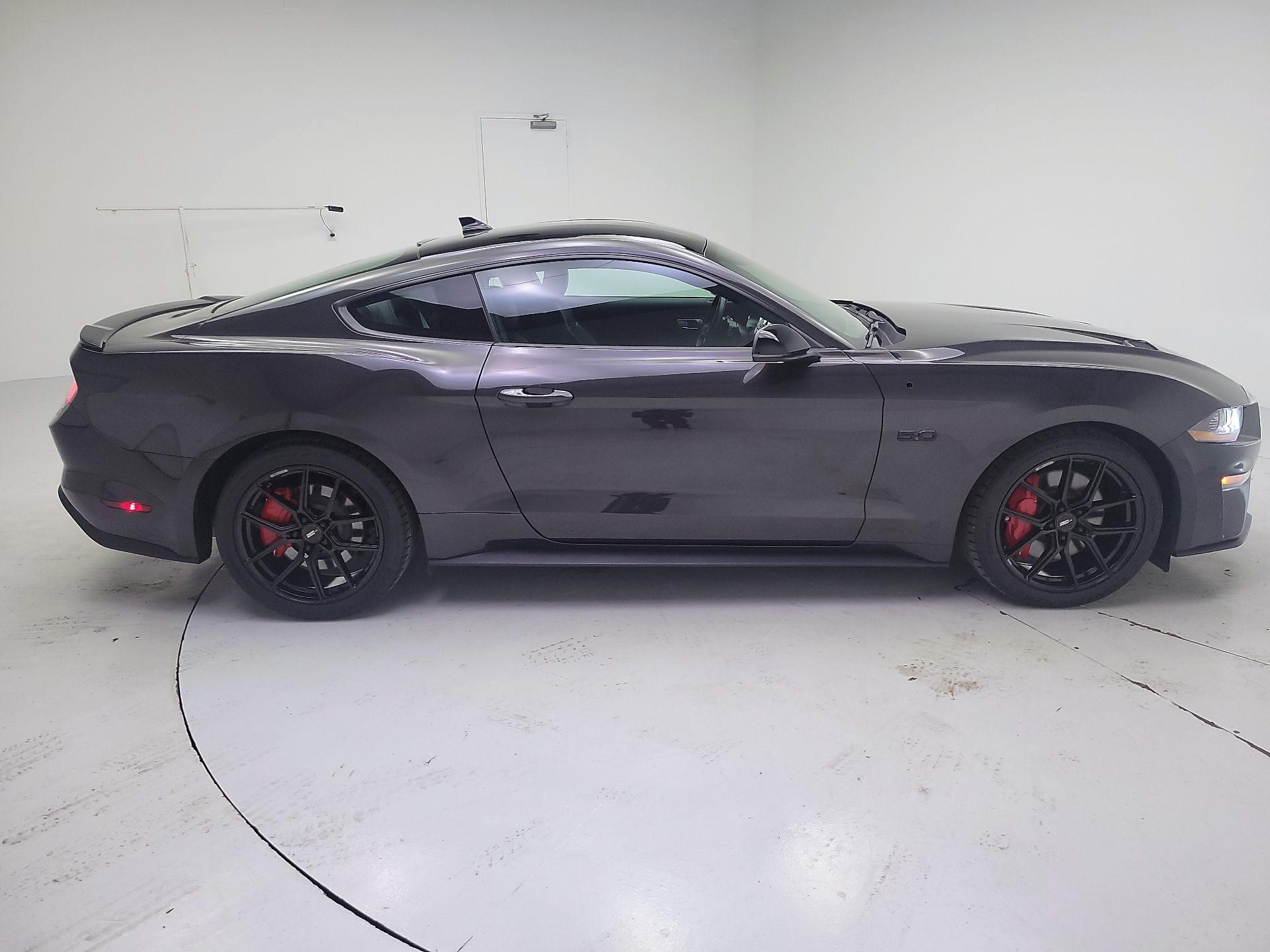 Thumbnail: 2022 Ford Mustang - 4