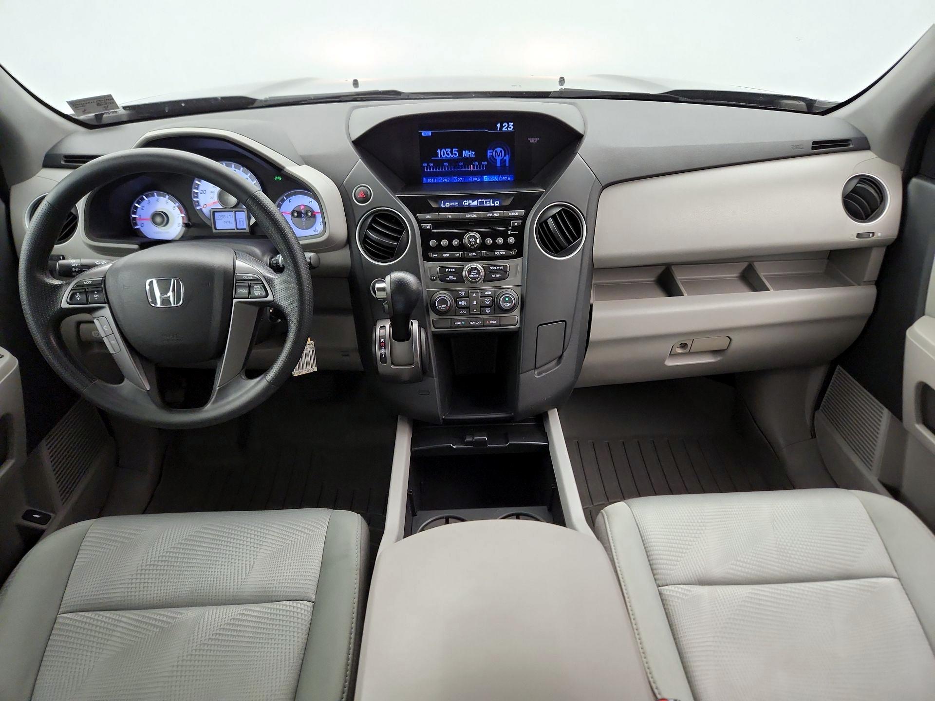 Thumbnail: 2015 Honda Pilot - 9