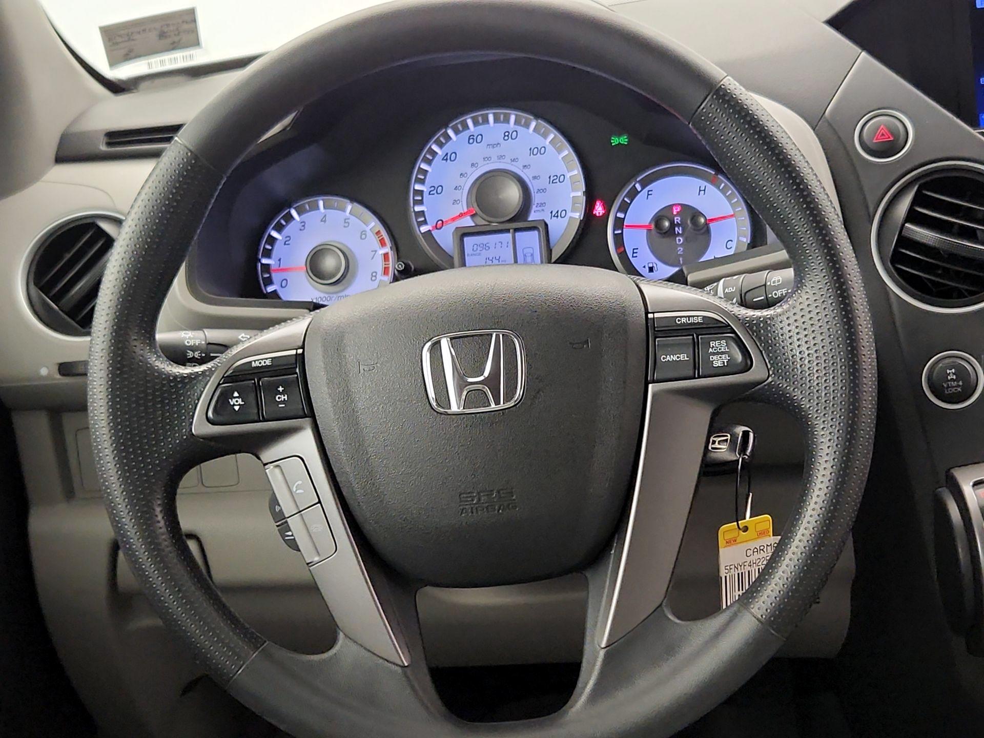 Thumbnail: 2015 Honda Pilot - 10