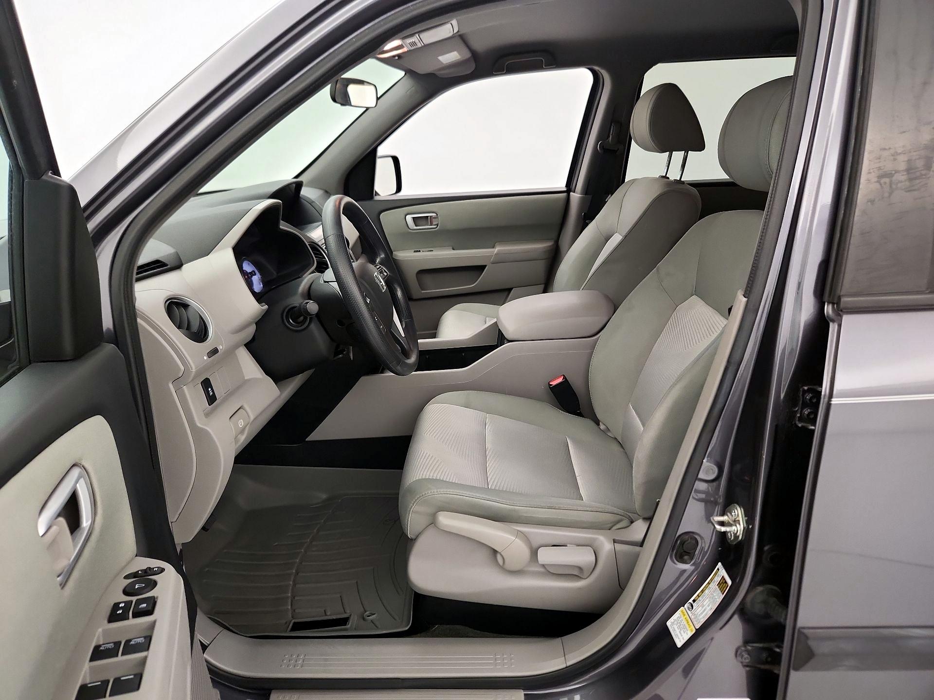 Thumbnail: 2015 Honda Pilot - 11