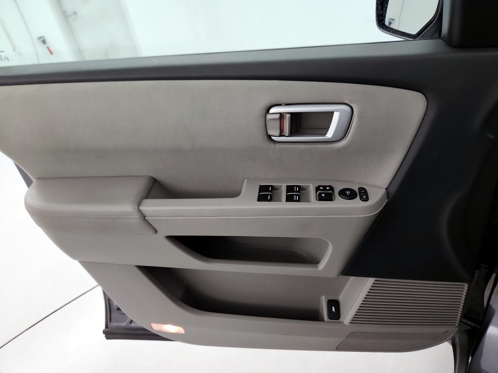 Thumbnail: 2015 Honda Pilot - 12