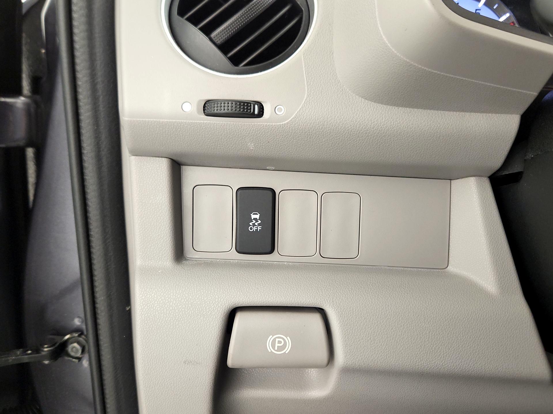 Thumbnail: 2015 Honda Pilot - 13