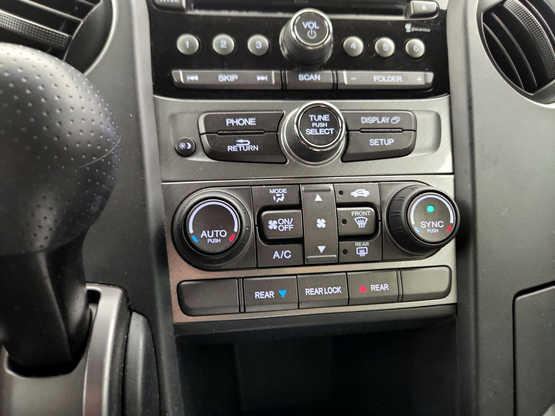 Thumbnail: 2015 Honda Pilot - 16