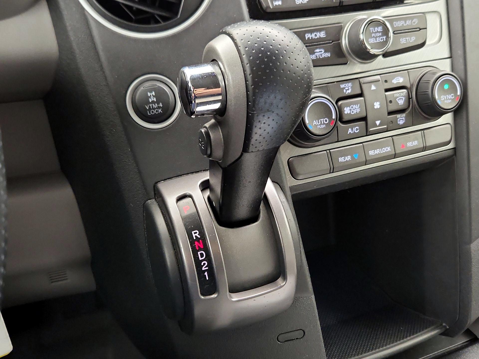 Thumbnail: 2015 Honda Pilot - 17