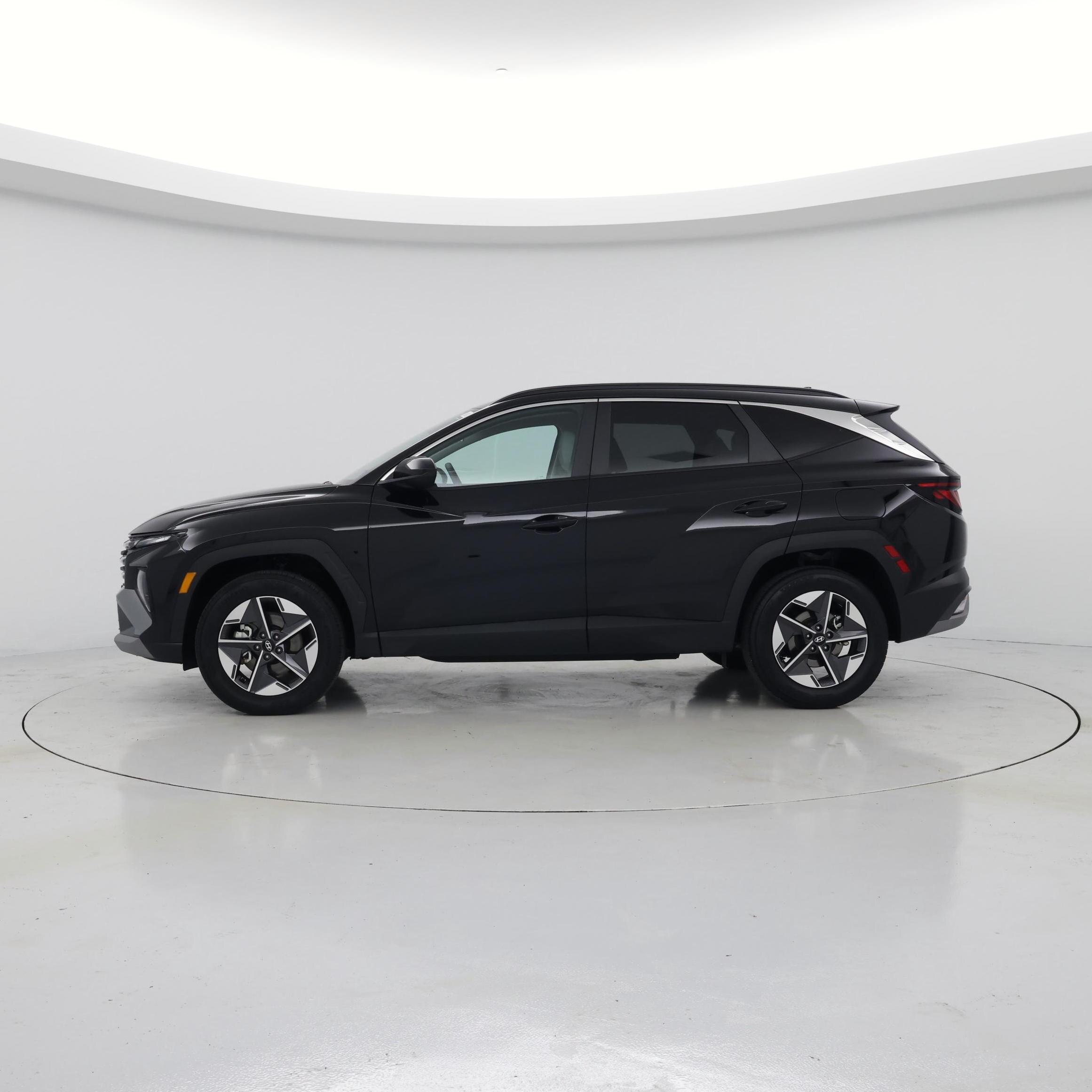 Thumbnail: 2026 Hyundai Tucson - 3