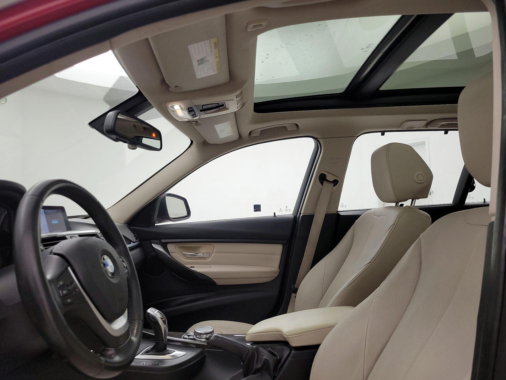 Thumbnail: 2015 BMW 3 Series - 20
