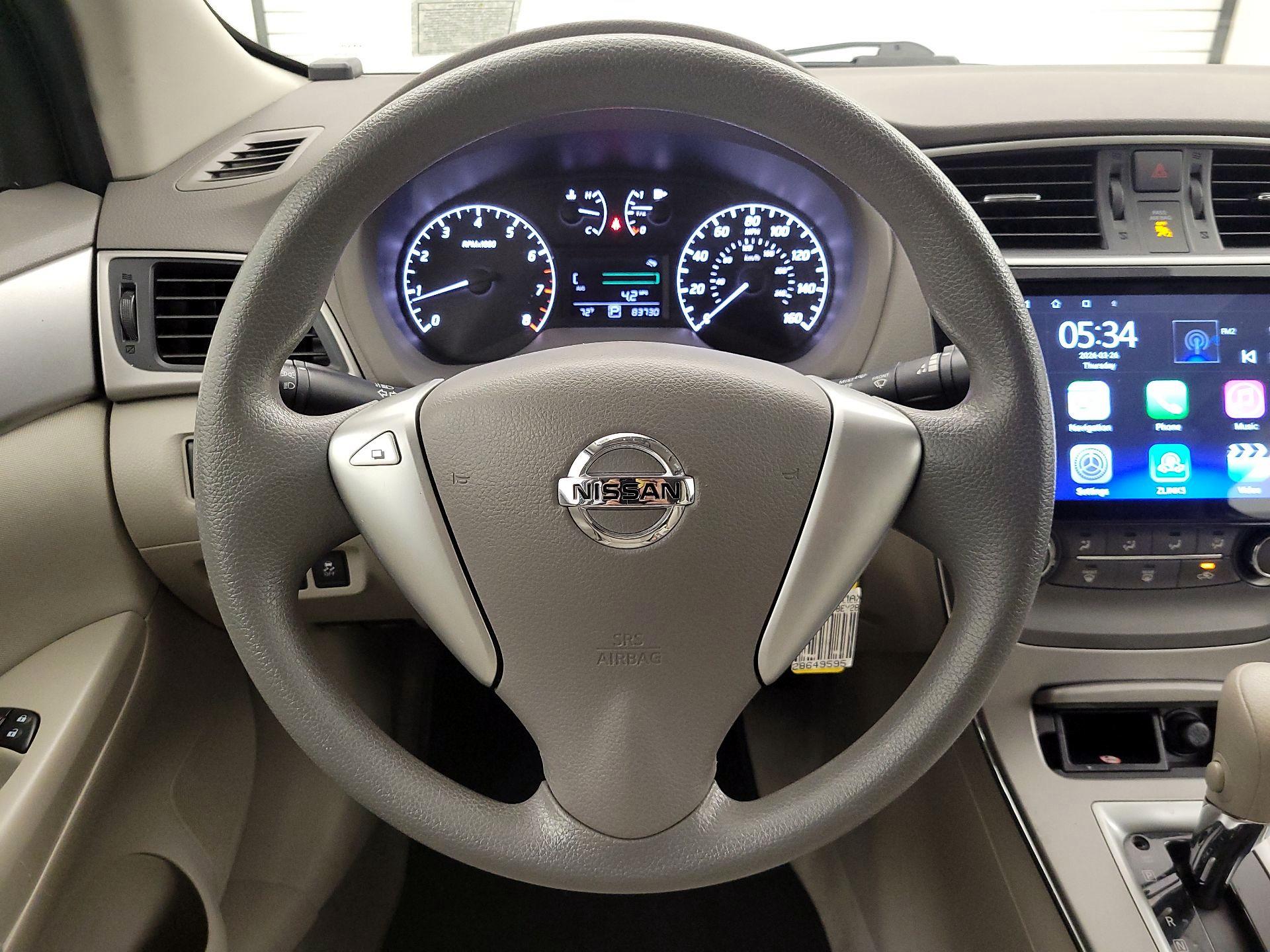 Thumbnail: 2014 Nissan Sentra - 10